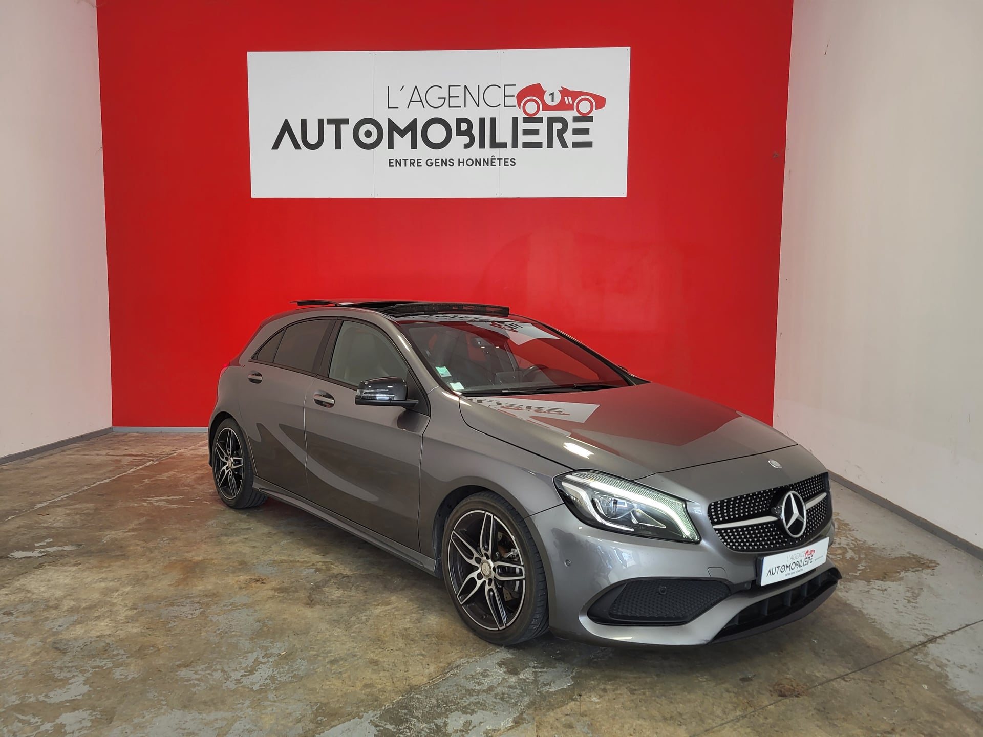 Mercedes-Benz Classe A CLASSE A 200 156 7G-TRONIC AMG LINE + TOIT OUVRANT