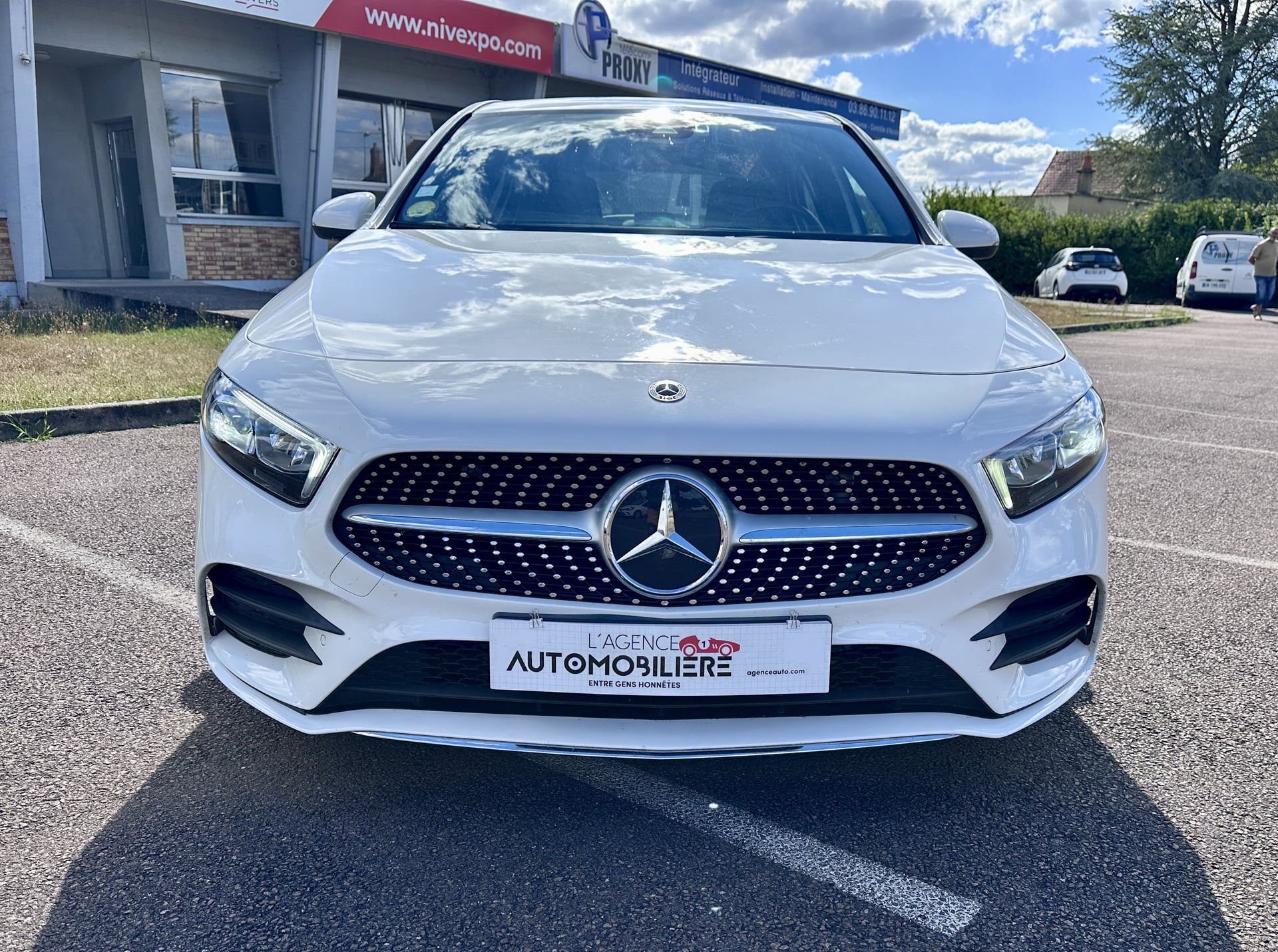 Mercedes-Benz Mercedes Classe A 200 d 150ch AMG Line 8G-DCT / Entretien exclusif Mercedes — 2