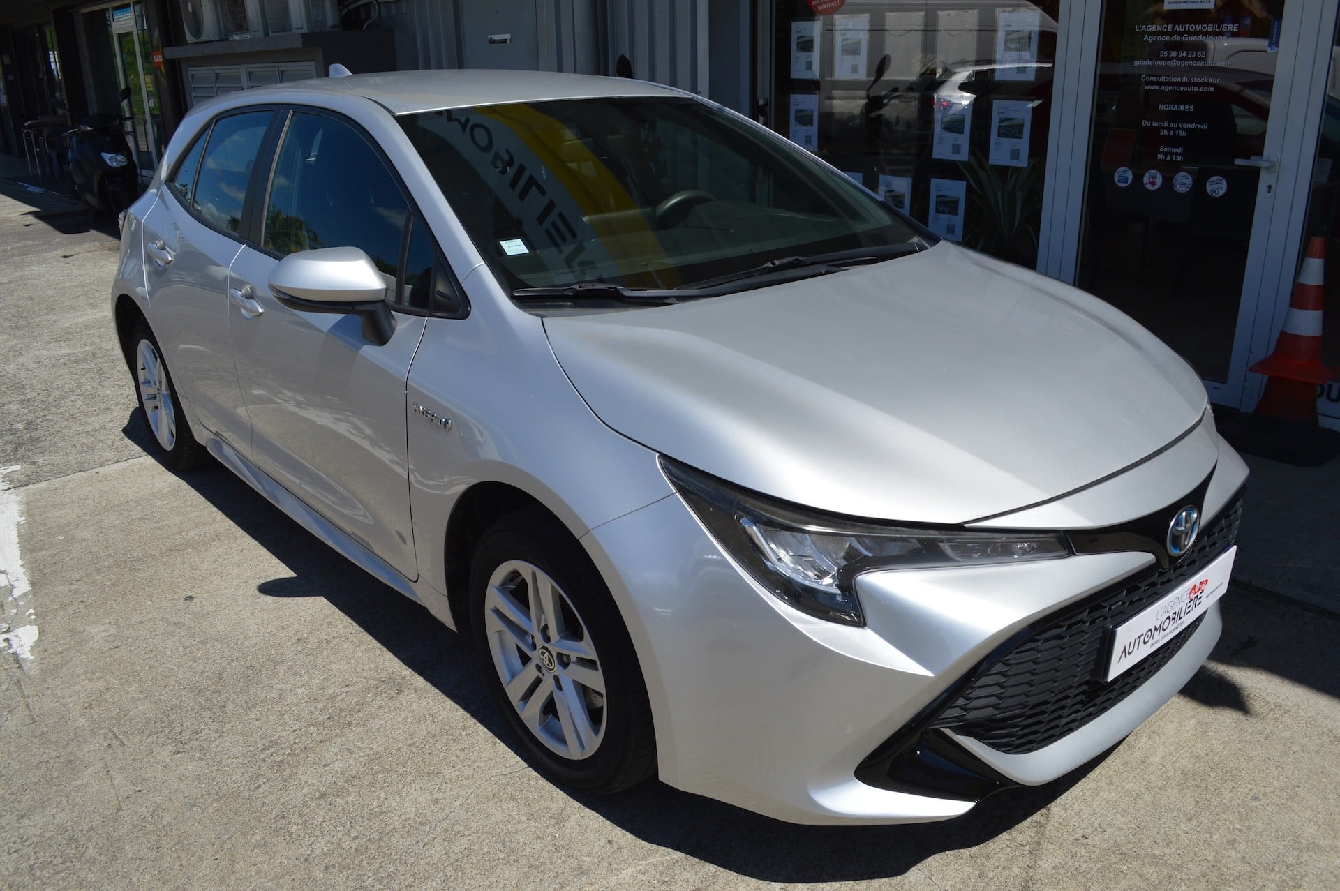 Toyota Corolla HYBRIDE 122H 5CV DYNAMIC — 2