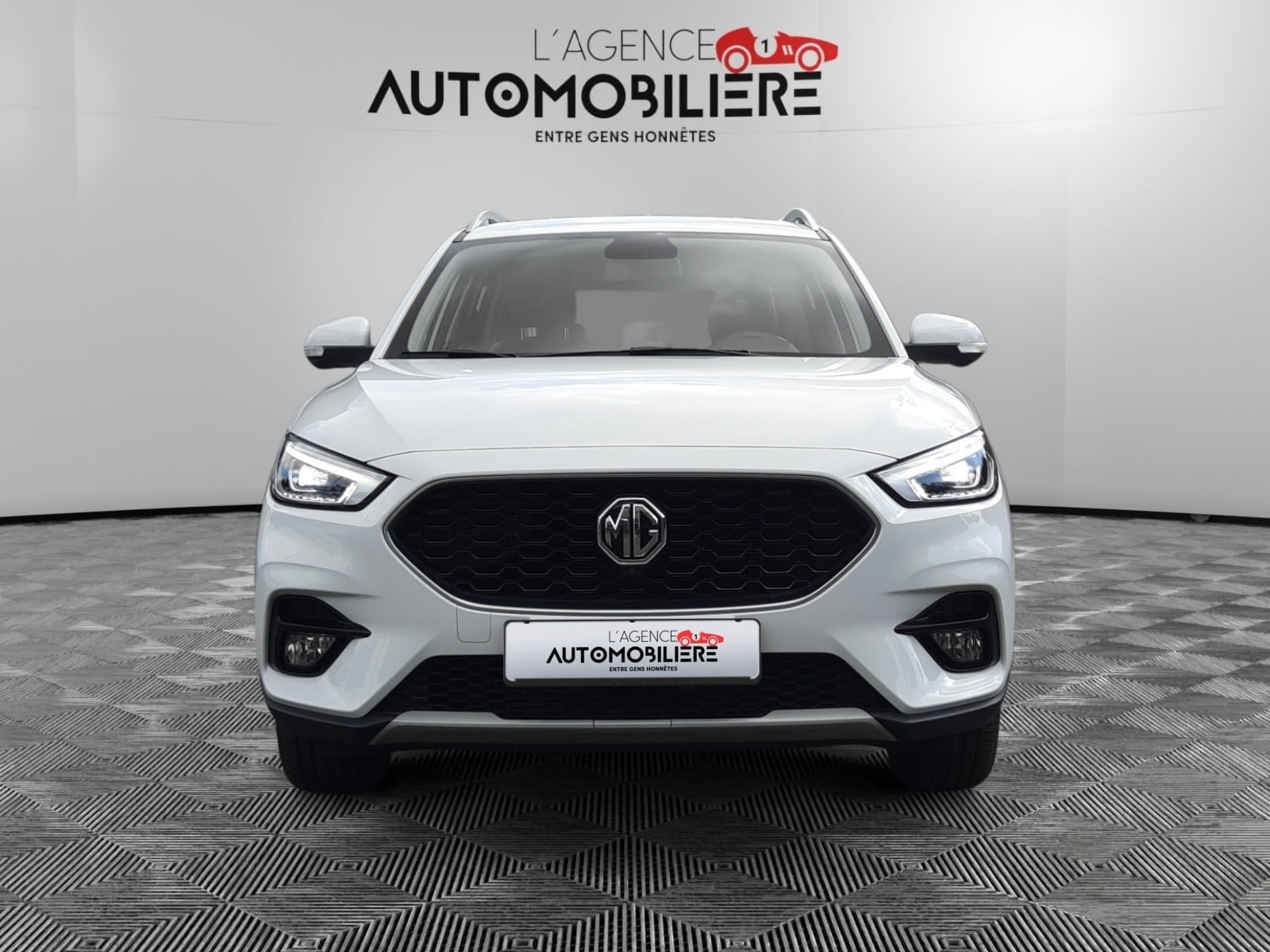 MG ZS 1.0 T-GDi Luxury AT Boite Automatique 111Ch/ Garantie MG 7 ans ou 150.000kms — 2