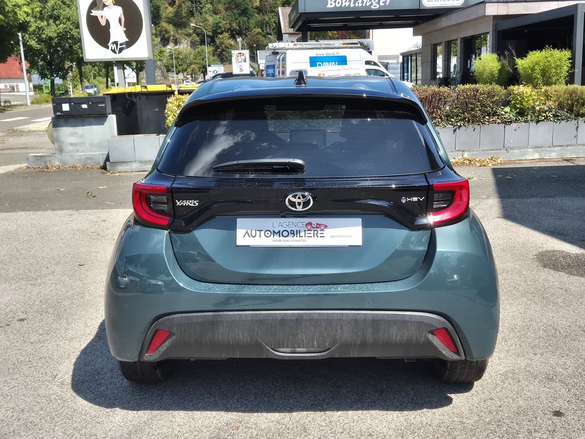Toyota Yaris 1.5 VVTI 12V 116 HSD Hybrid E-CVT DESIGN Boîte auto — 20