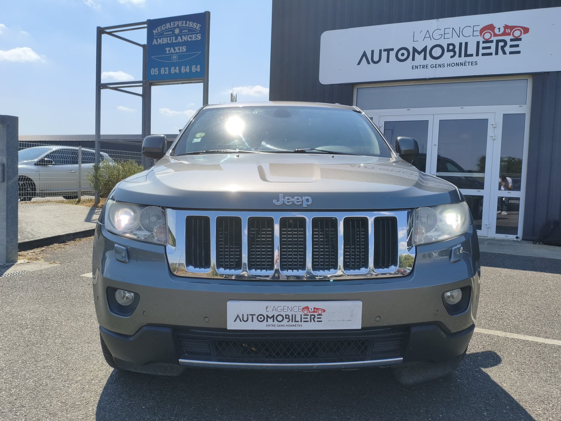 Jeep Grand Cherokee 3.0L CRD 240ch LIMITED AWD BVA - Historique d'entretiens complet — 2