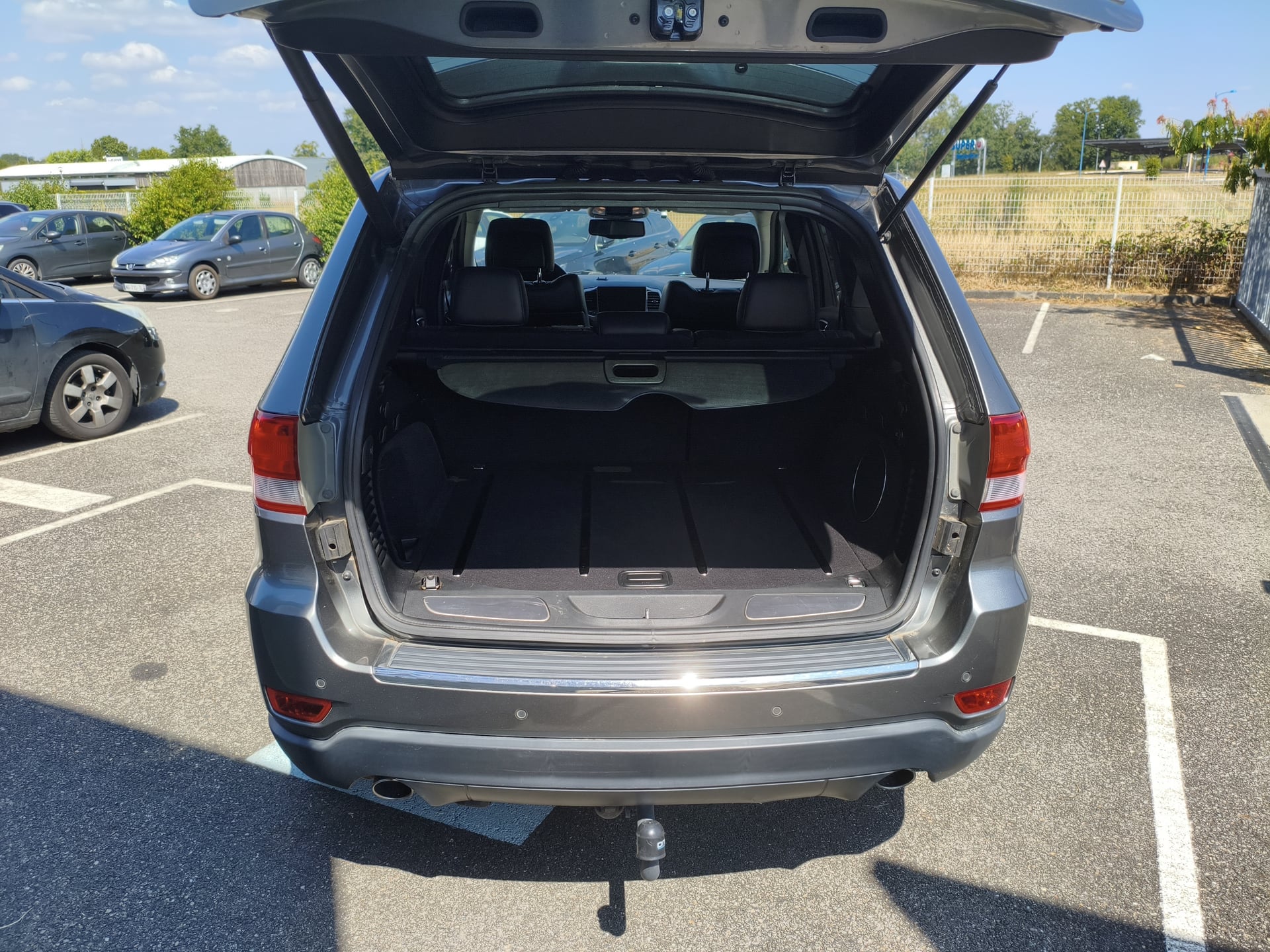 Jeep Grand Cherokee 3.0L CRD 240ch LIMITED AWD BVA - Historique d'entretiens complet — 27