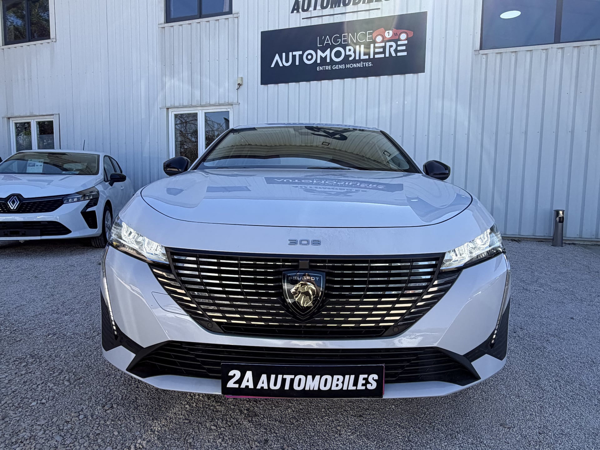 Peugeot 308 1.5 BLUEHDI 130CH BV EAT8 FINITION ALLURE — 2