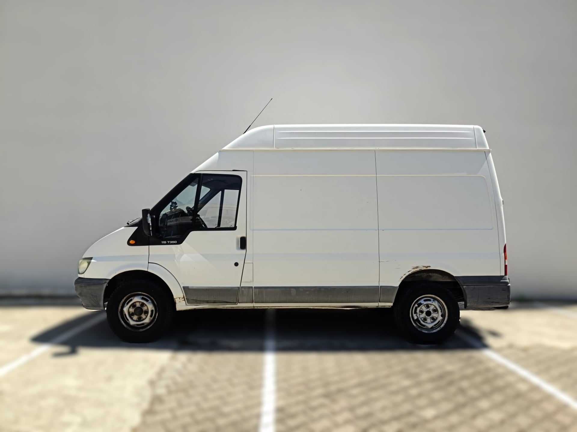 Ford Transit FOURGON 430M 2.4 TDE 115 L — 2