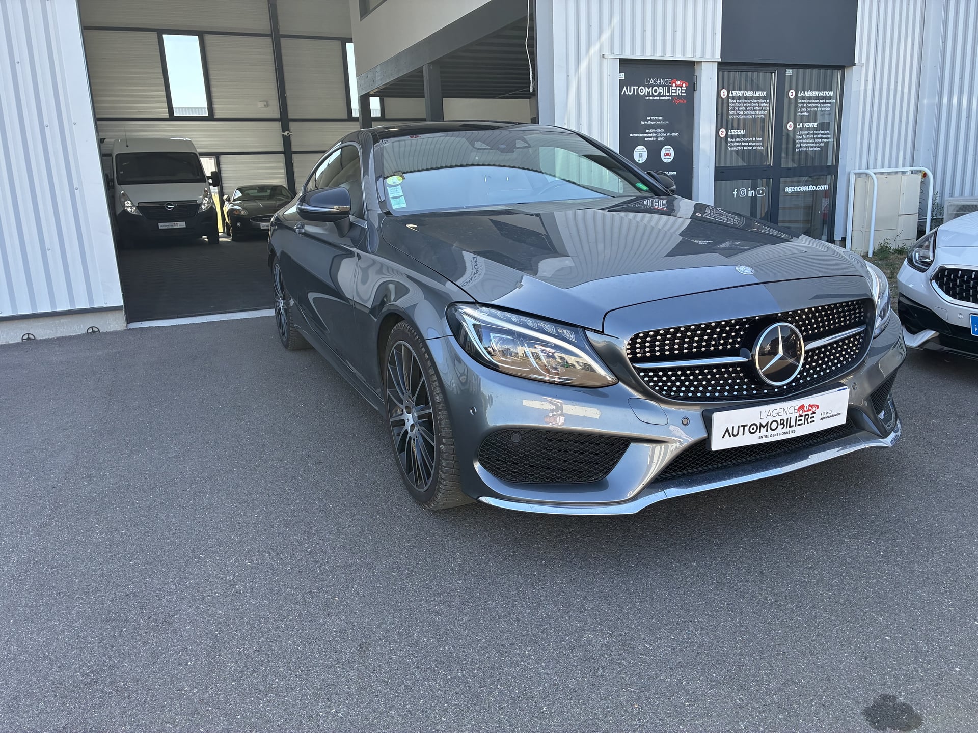 Mercedes-Benz Classe C Coupé 250 2.2 CDI 204ch Fascination 9 G-Tronic-AMG Line-Toit Ouvrant Panoramique-Suivi Complet