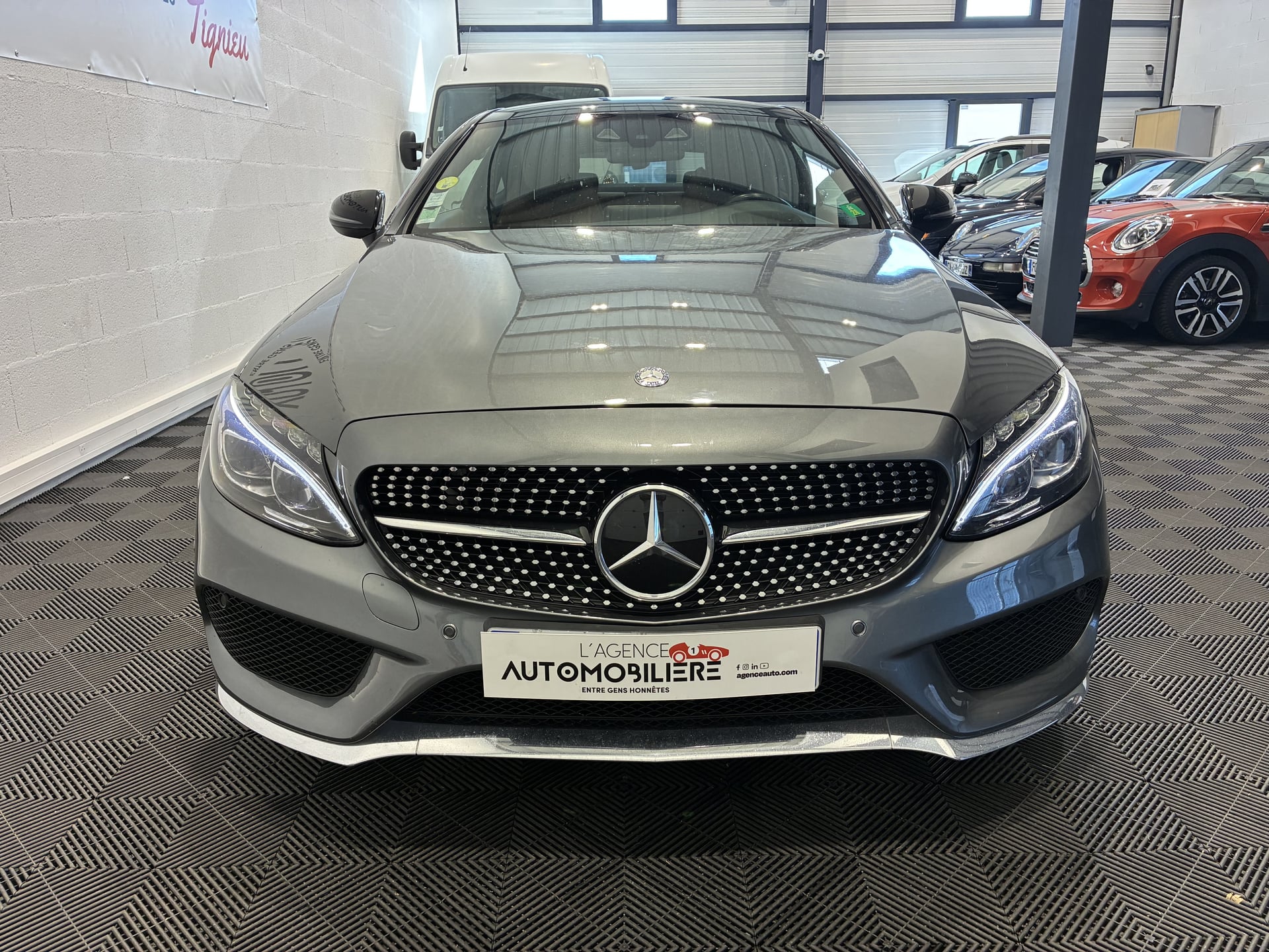 Mercedes-Benz Classe C Coupé 250 2.2 CDI 204ch Fascination 9 G-Tronic-AMG Line-Toit Ouvrant Panoramique-Suivi Complet — 2