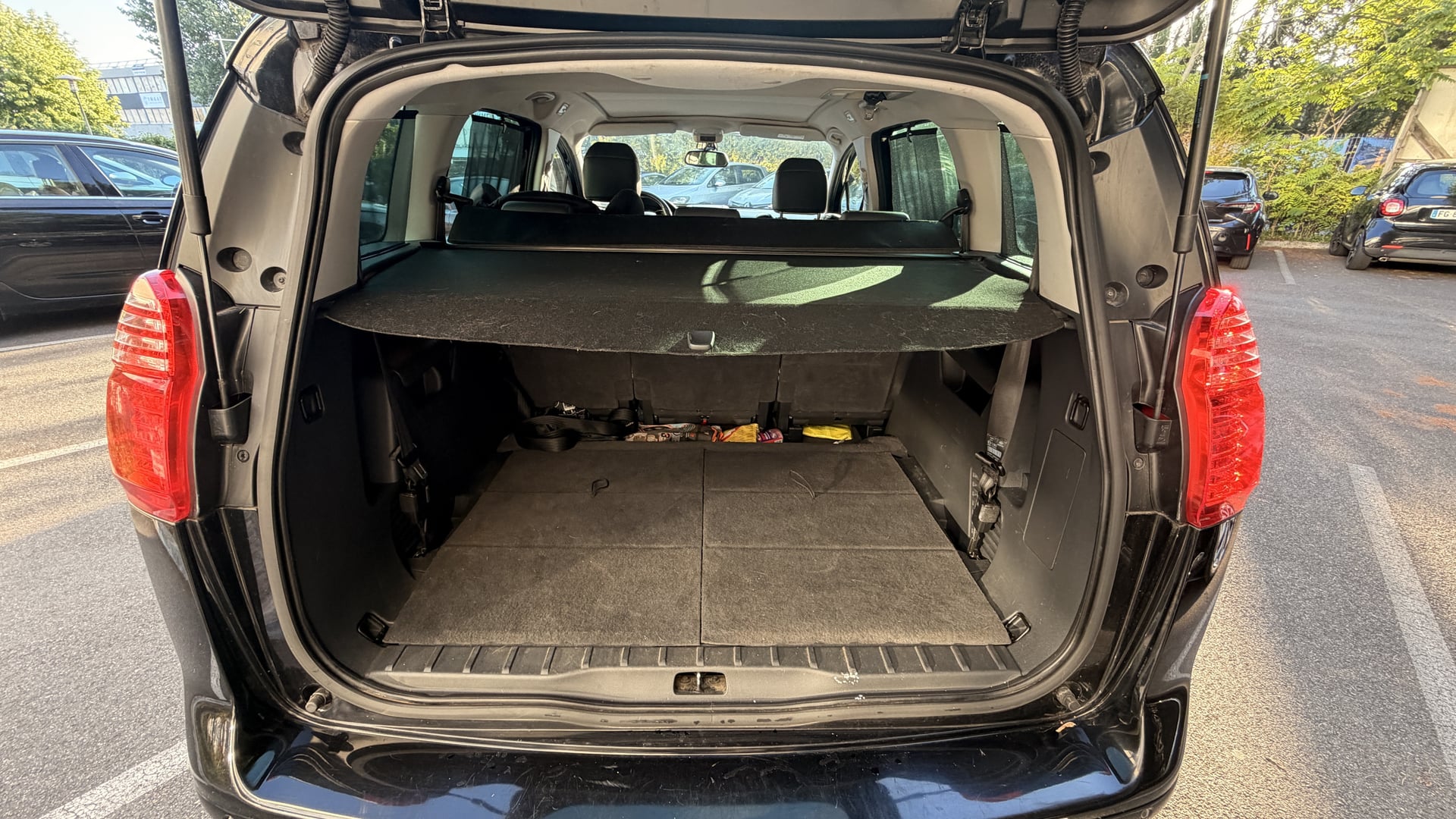 Peugeot 5008 1.6 THP 165ch EAT6 7 Places/ Allure Full Option/ Moteur changé avec facrture — 35