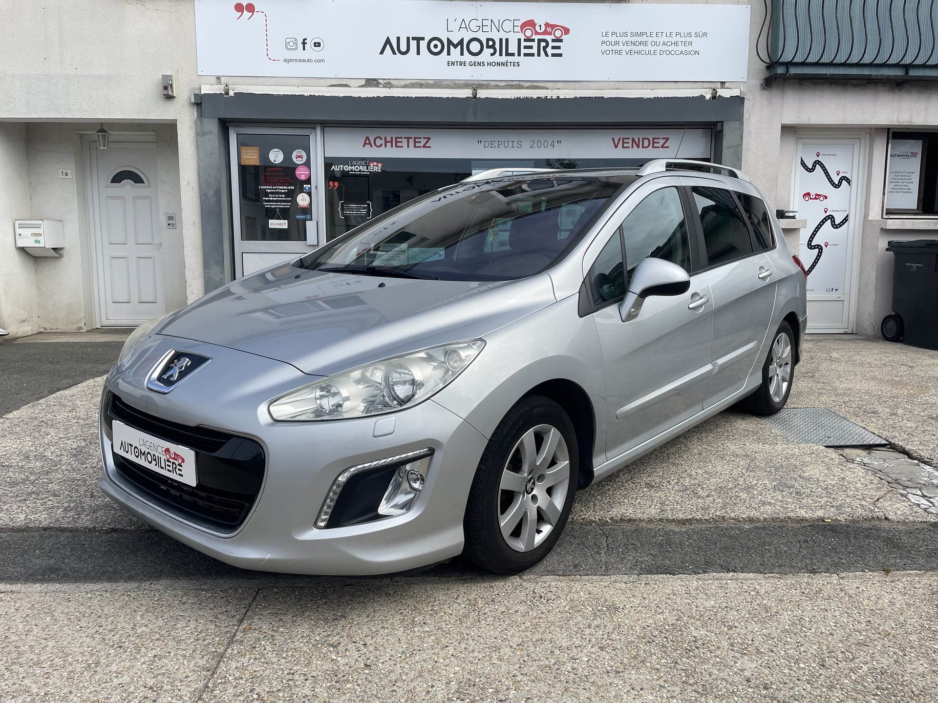 Peugeot 308 SW 1.6 E-HDI 112 cv - Family - Attelage