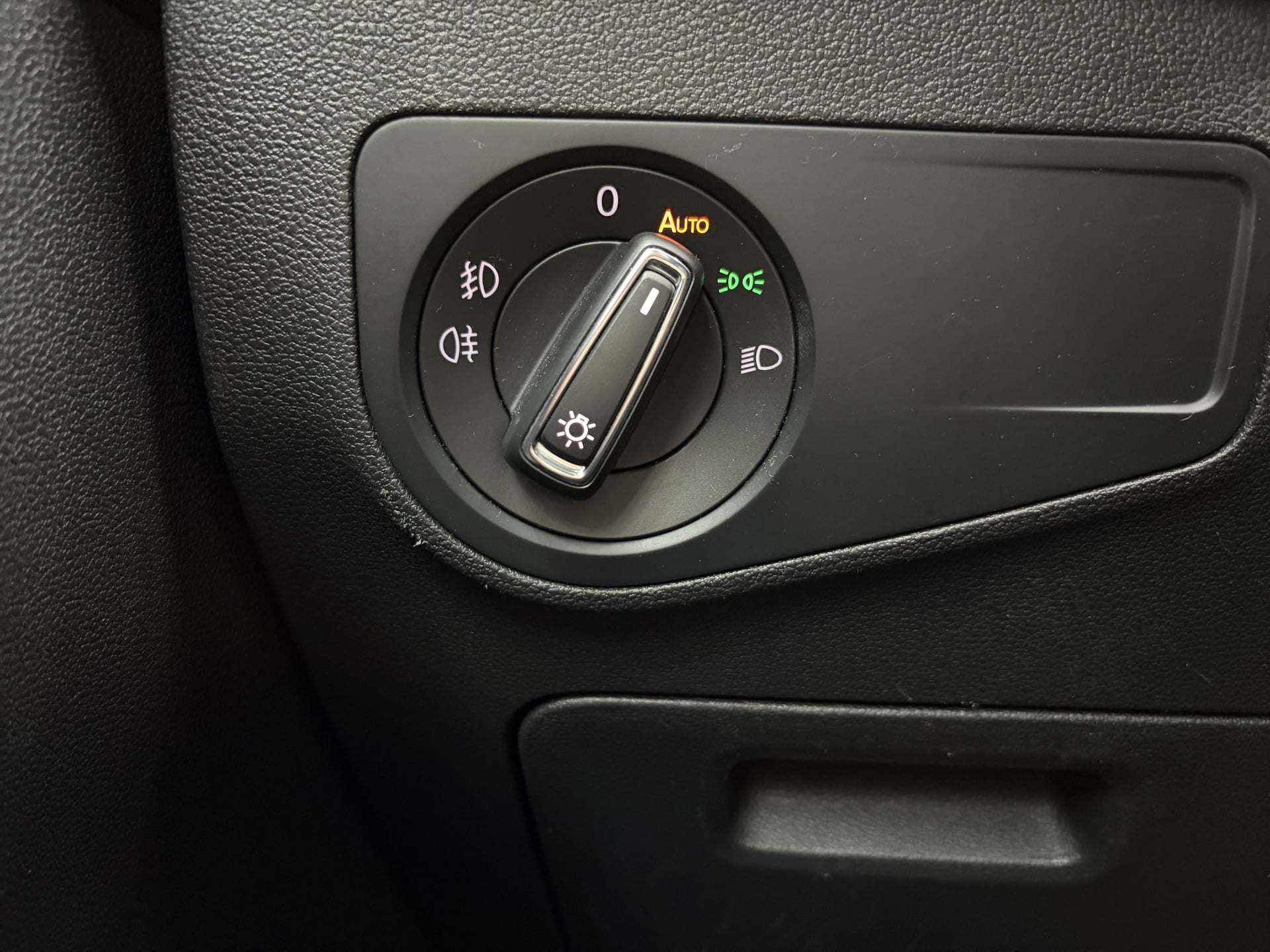Volkswagen Tiguan 2.0 TDI 150 CARAT — 32