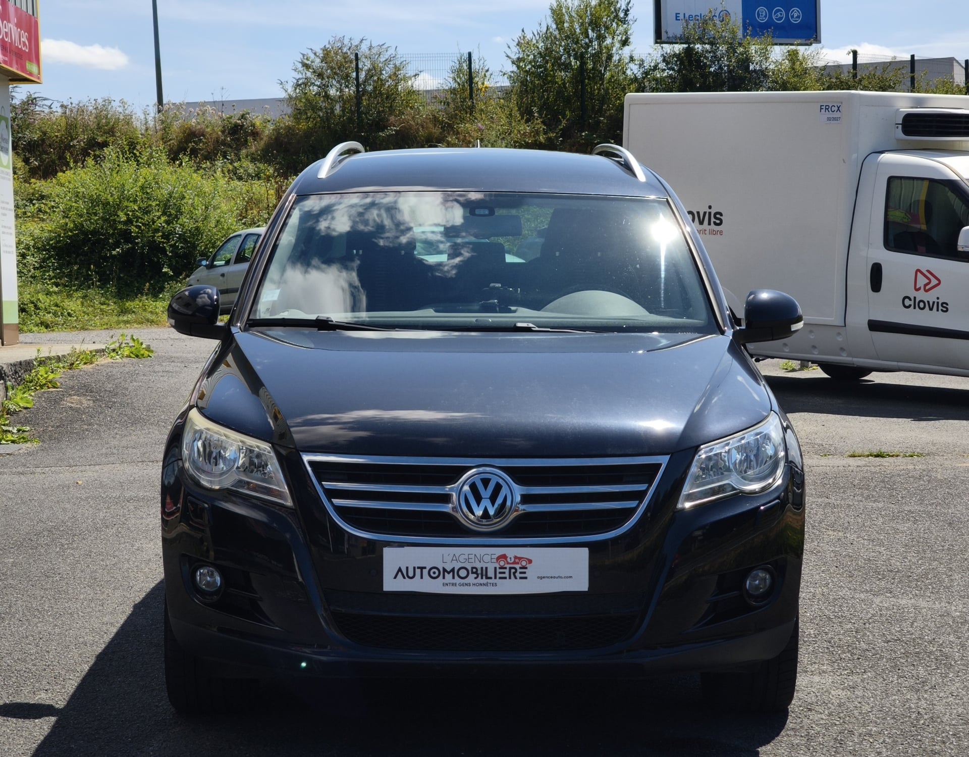 Volkswagen Tiguan 2.0 tdi BlueMotion 110 ch Sportline entretien Volkswagen — 2