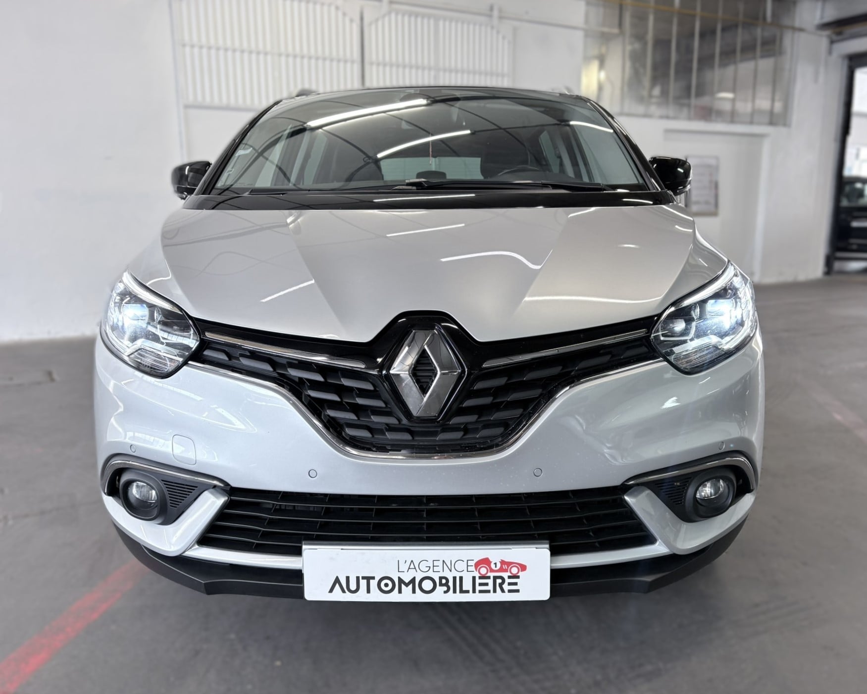 Renault Grand Scenic 1.6 DCI 160 CH INTENS — 2