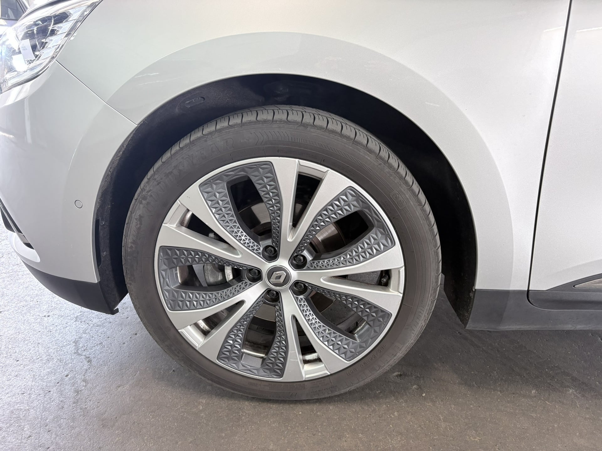 Renault Grand Scenic 1.6 DCI 160 CH INTENS — 30