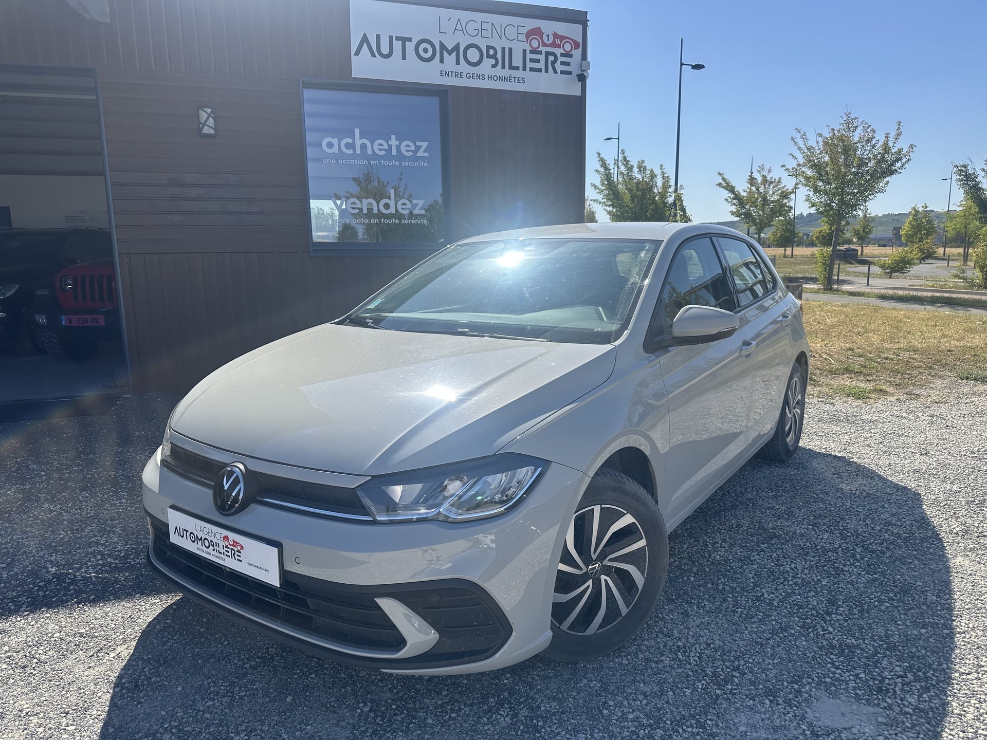 Volkswagen Polo VI Phase 2 1.0 TSI 95 CH PREMIERE MAIN ENTRETIEN EXCLUSIF CONSTRUCTEUR