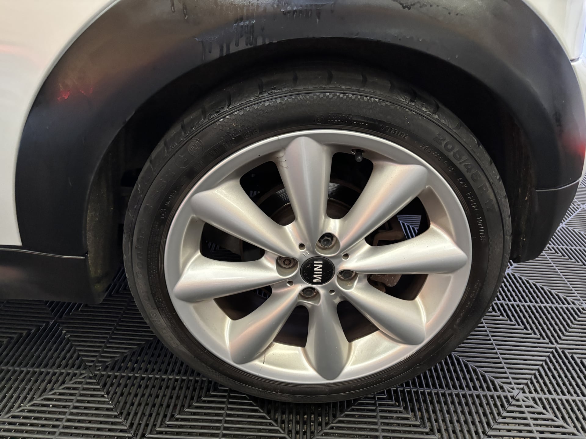 Mini Mini Mini 1.6 D Cooper — 23