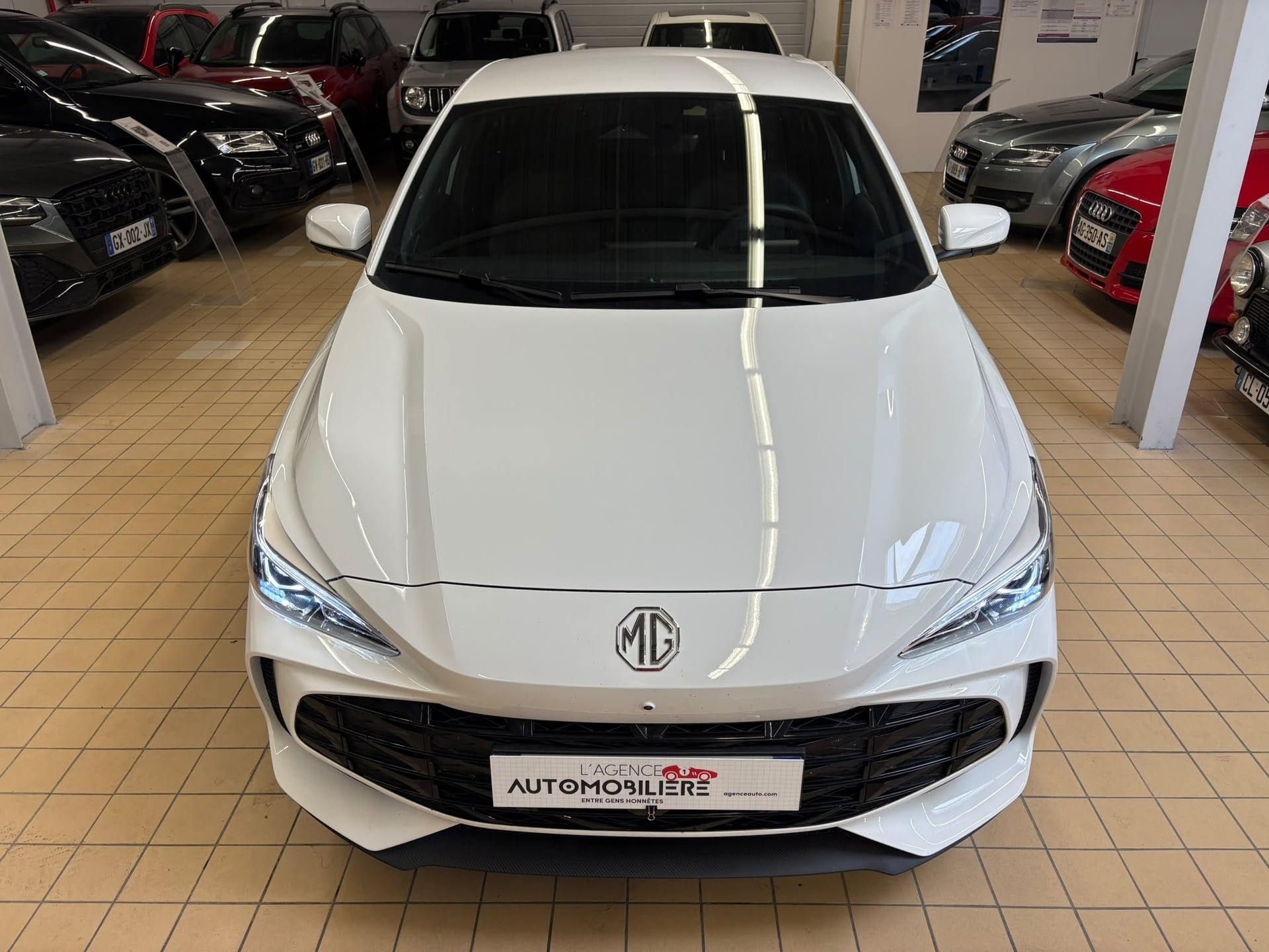 MG MG3 1.5L Hybrid+ 195ch Luxury 5.0 CV — 2