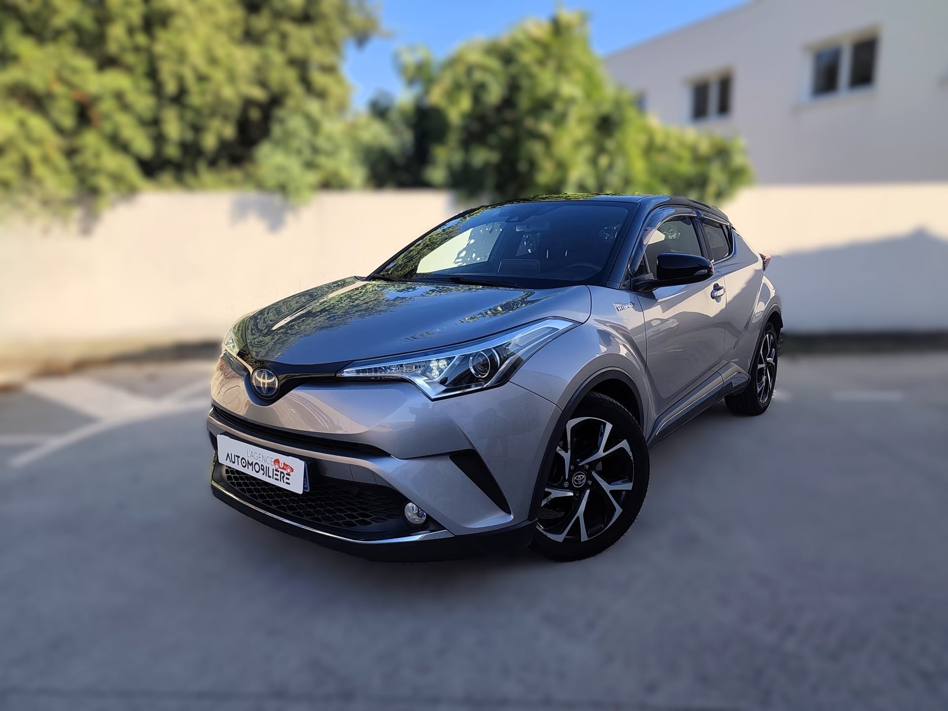 Toyota C-HR 1.8 HSD 122H 100 FULL-HYBRID DESIGN 4X2 E-CVT BVA