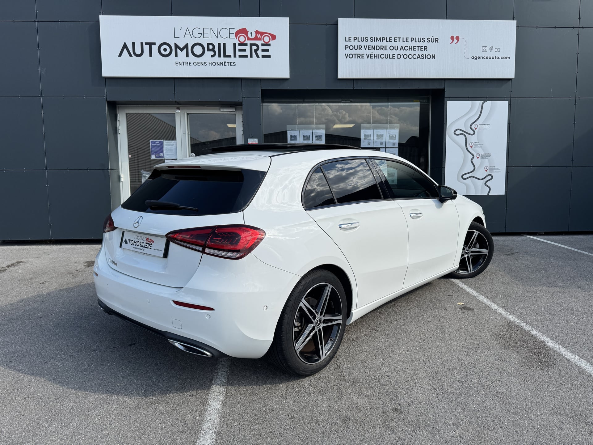 Mercedes-Benz Classe A 180d Progressive Line Toit Pano / 360° — 2