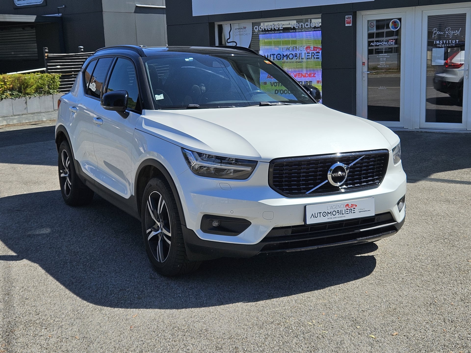 Volvo XC40 D4 2.0 TDI 190 16V AWD Geartronic 8 R-Design — 2
