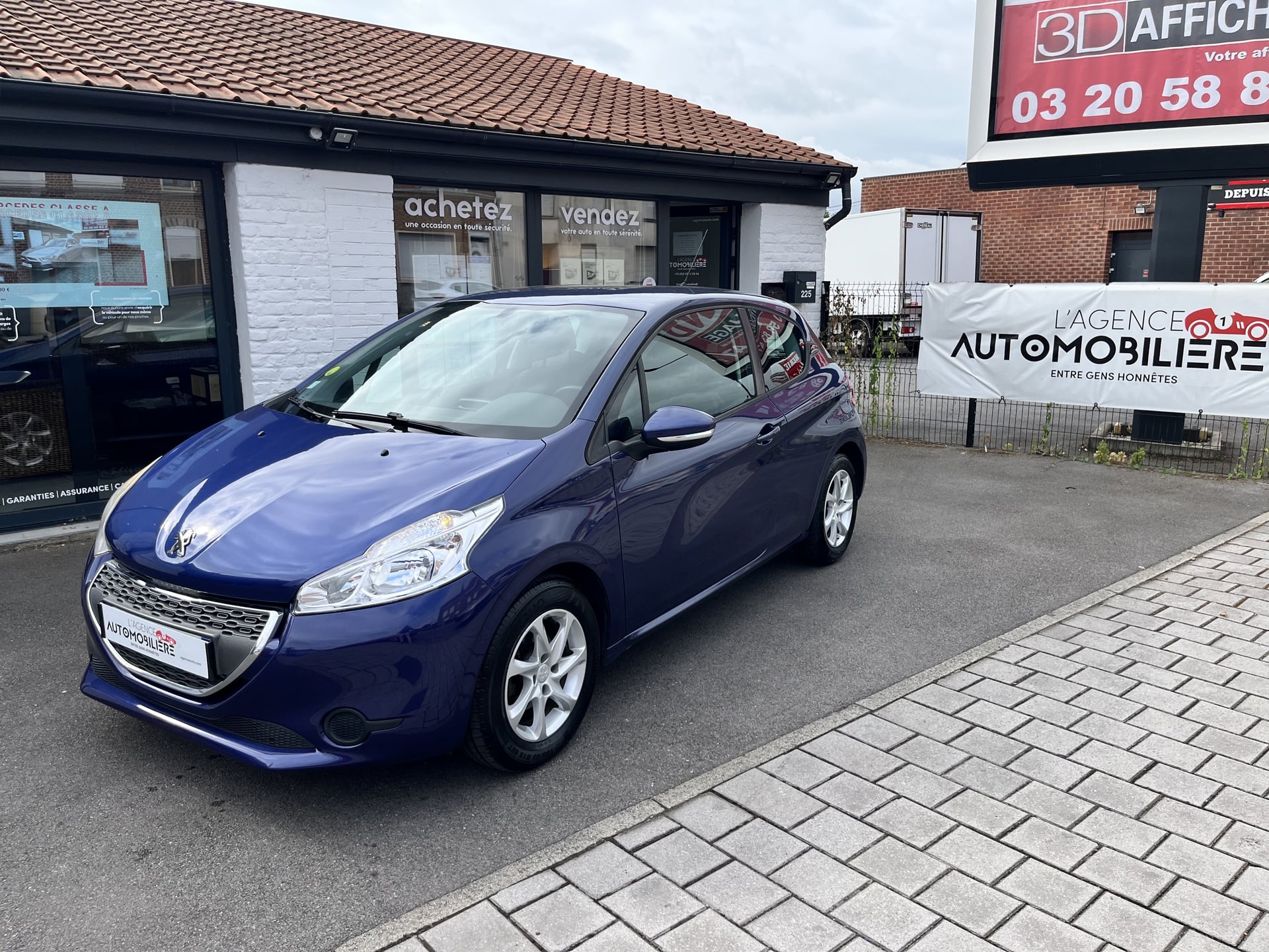 Peugeot 208 1.4 HDi FAP Active 3p — 1