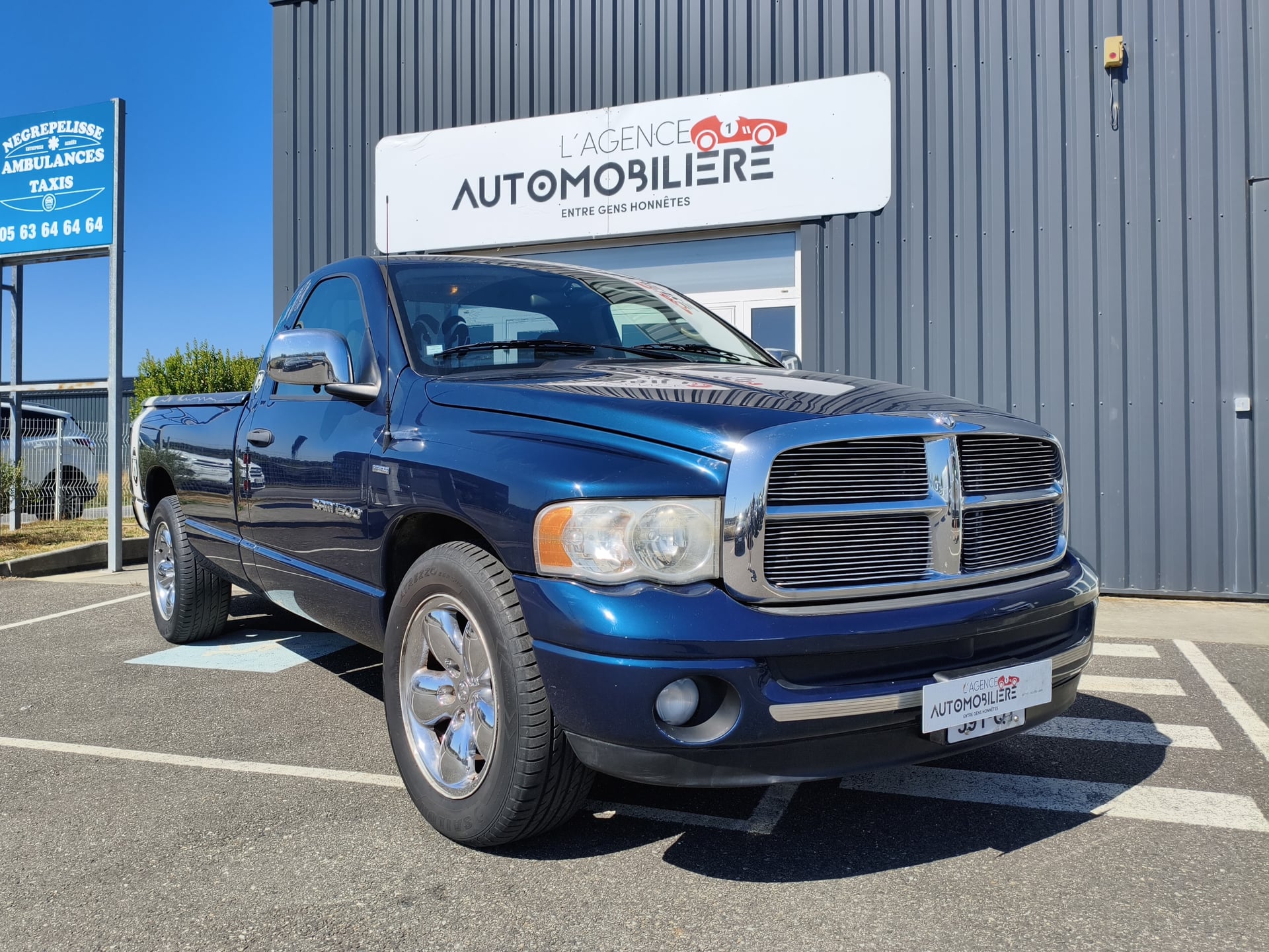 Dodge Ram 4.7L  238 ch BENNE LONGUE