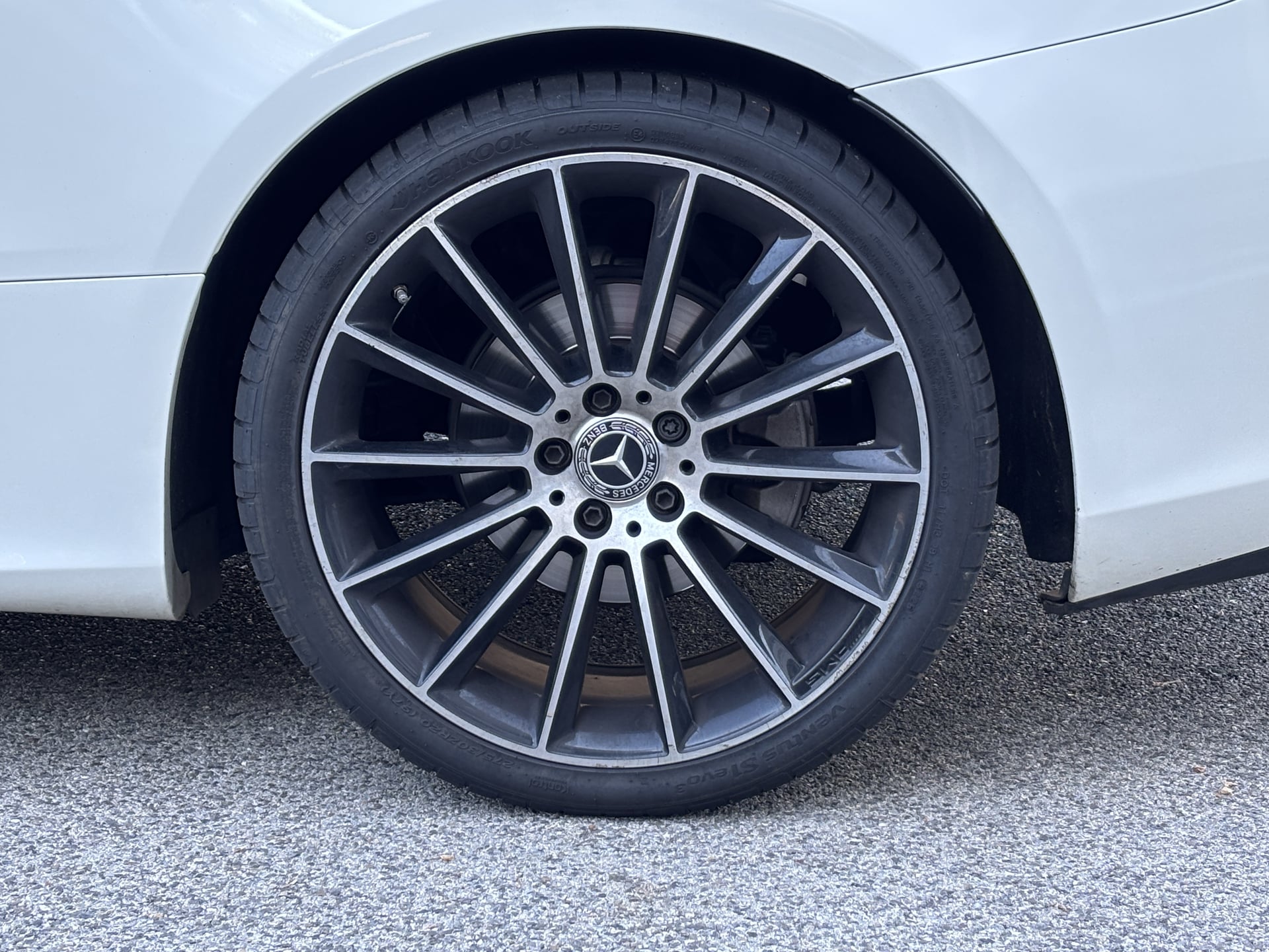 Mercedes-Benz Classe E Coupe 220 d 194 ch AMG LINE 9G-TRONIC - TOIT OUVRANT - HIFI BURMESTER — 39