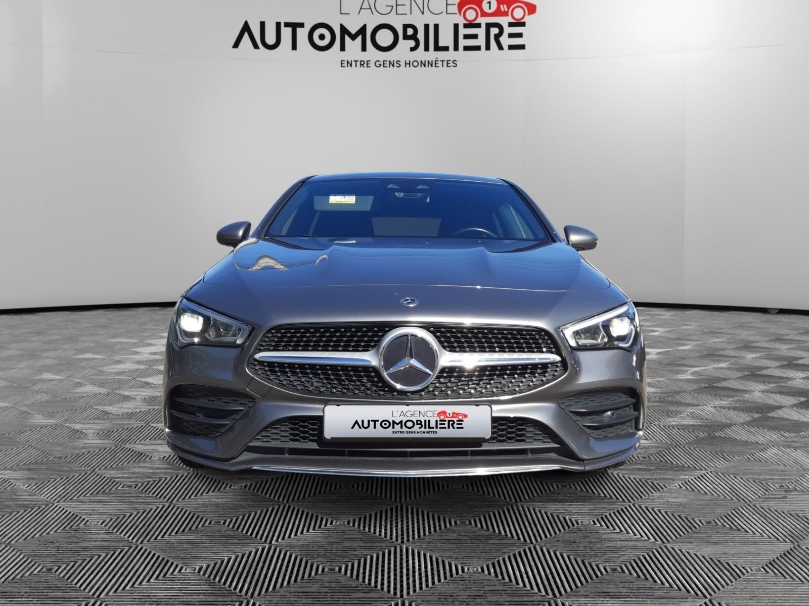 Mercedes-Benz CLA CLA Shooting Break 200 AMG Line 1.3i 163Ch/ Garantie 12 Mois — 2
