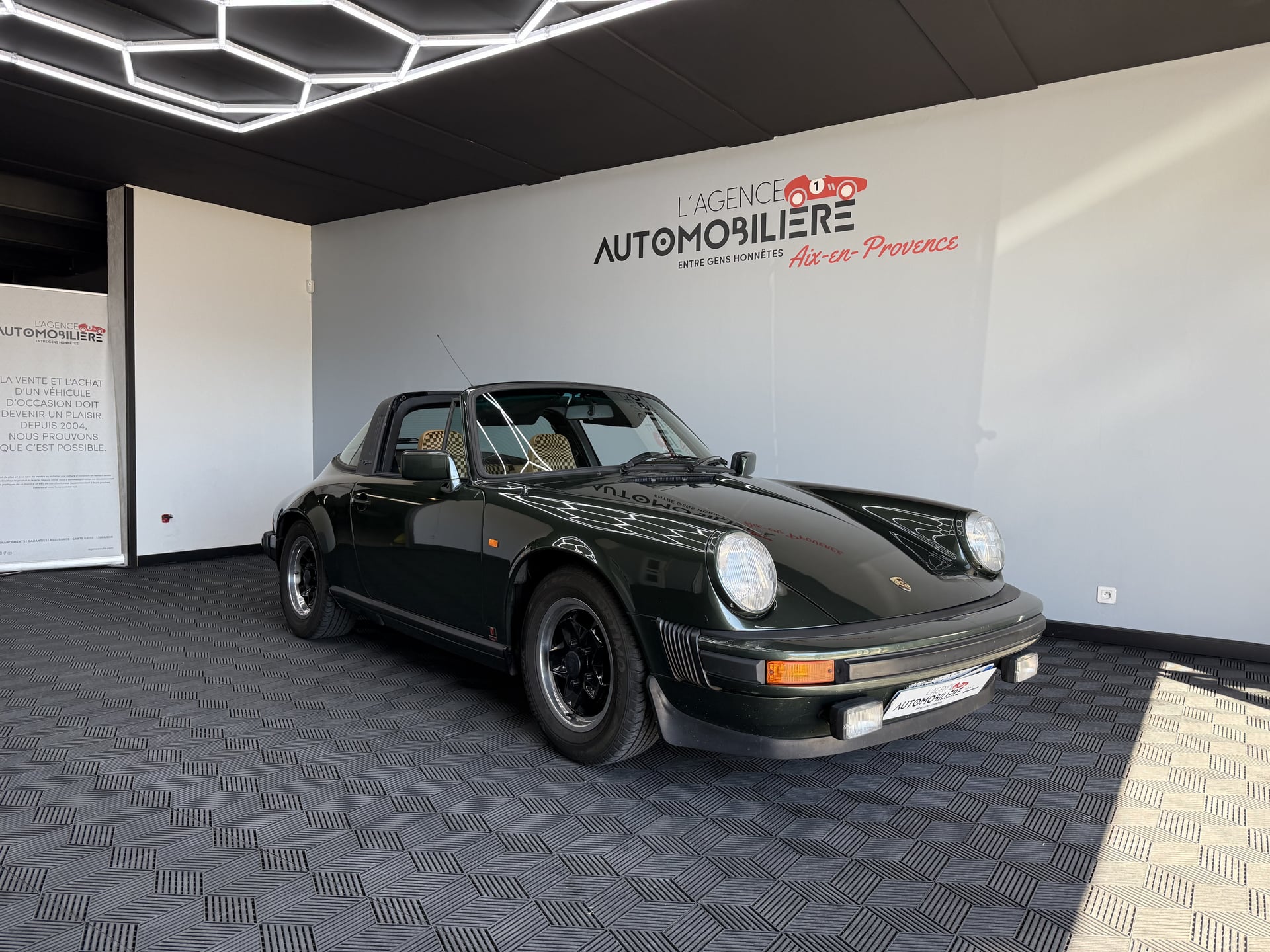 Porsche 911 Targa SC – 3.0L 188 ch – 1980