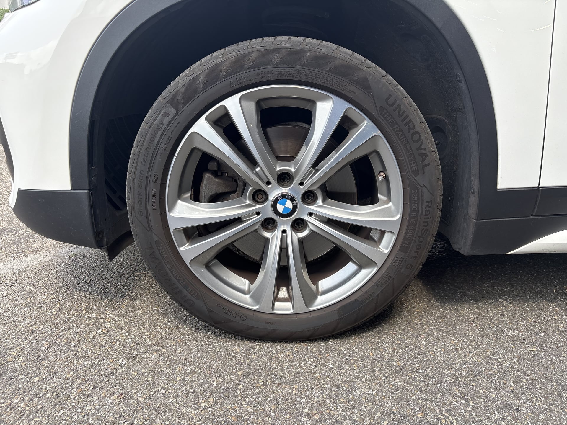 BMW X1 sDrive 20 iA 192 ch Sport DKG7 Affichage tête haute - Sièges chauffants - Attelage — 30