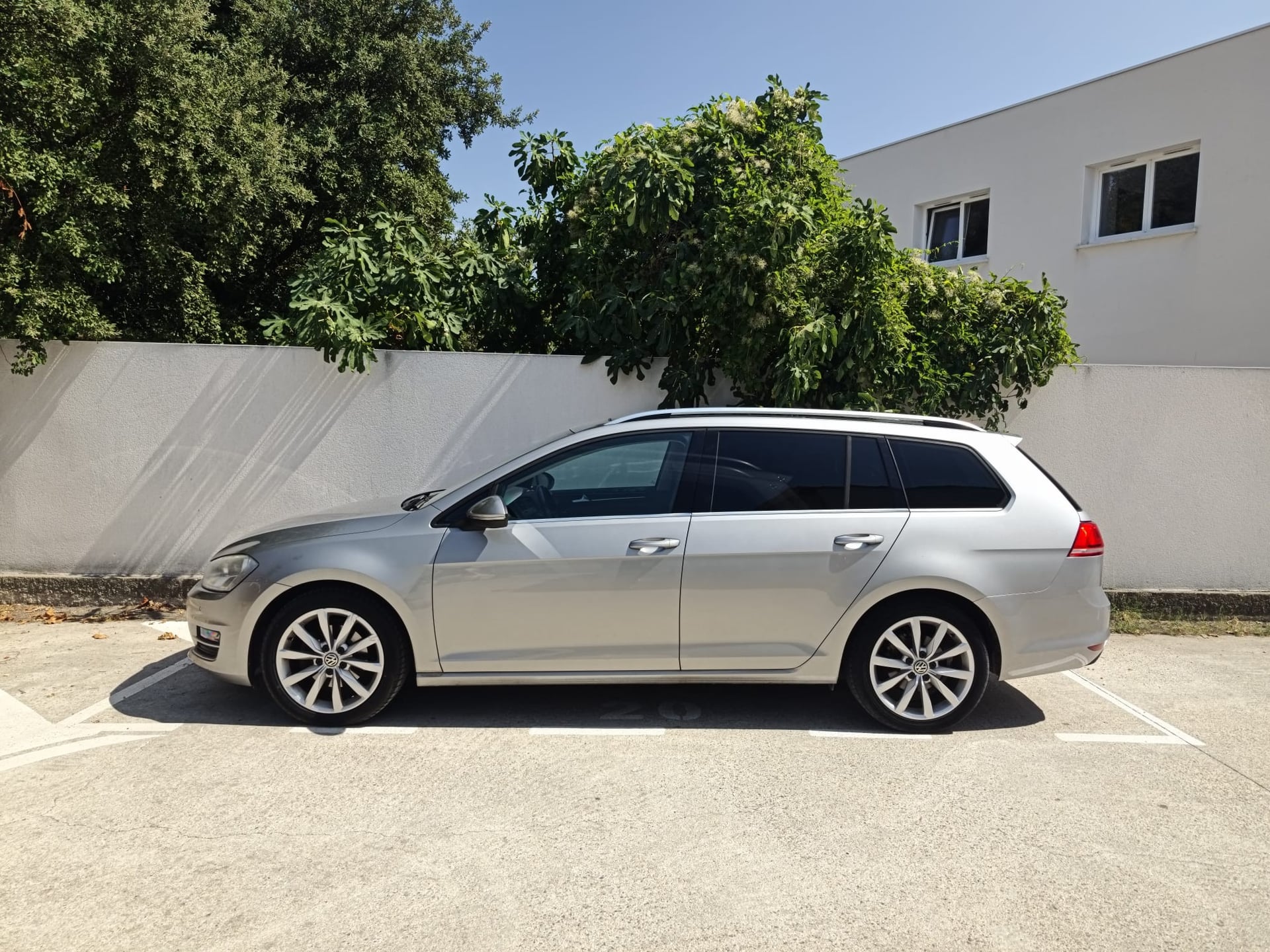 Volkswagen Golf BREAK 1.2 TSI 105 BLUEMOTION CARAT DSG BVA — 2