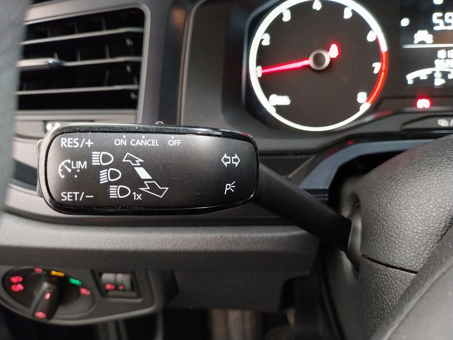 Volkswagen Polo 1.0 TSI 80 TREND LINE 5 portes — 27
