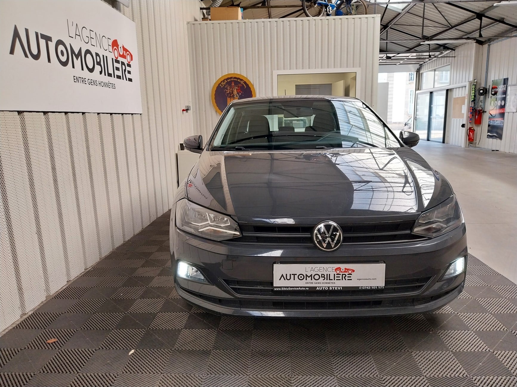 Volkswagen Polo 1.0 TSI 80 TREND — 2