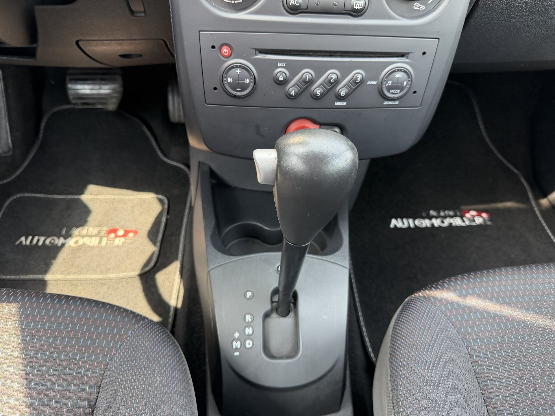 Renault Clio 1.6 110 CV - Boite automatique — 24