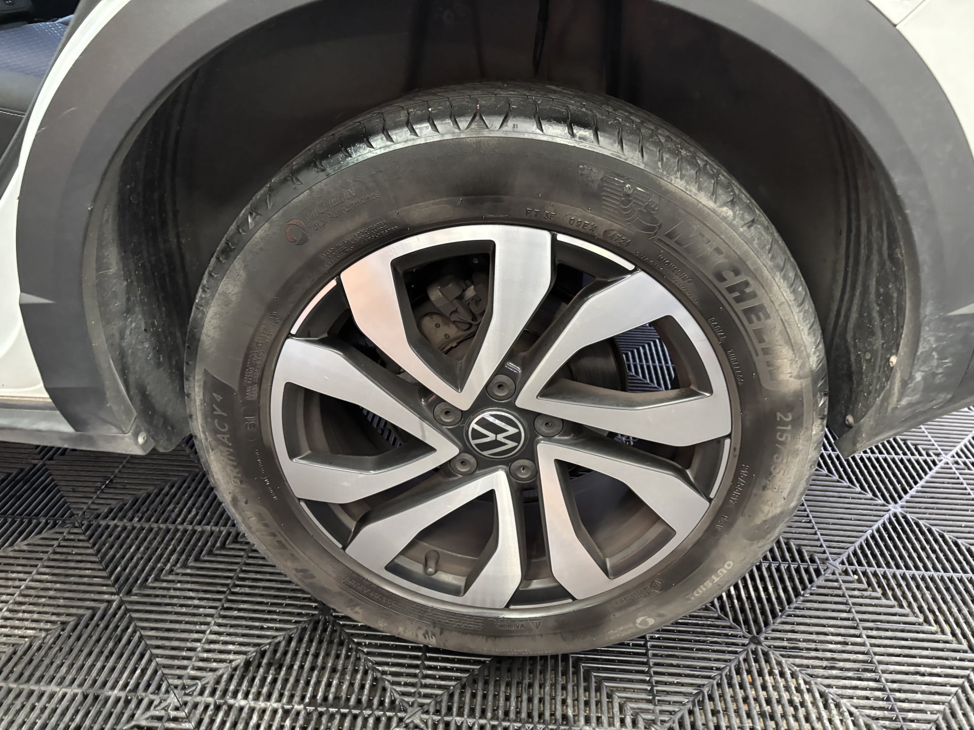 Volkswagen T-roc 1.0 TSI 110 Ch Finition Active — 24