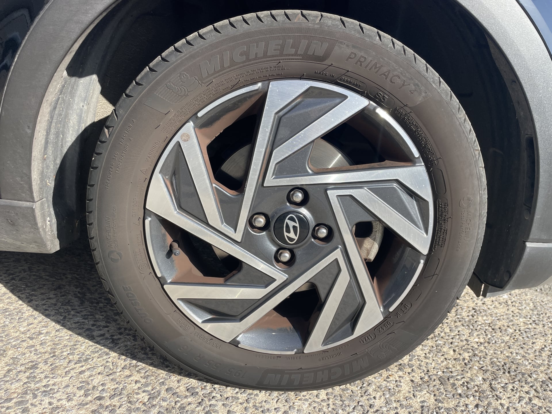 Hyundai Bayon 1.0 T-GDi 100 cv INTUITIVE — 24