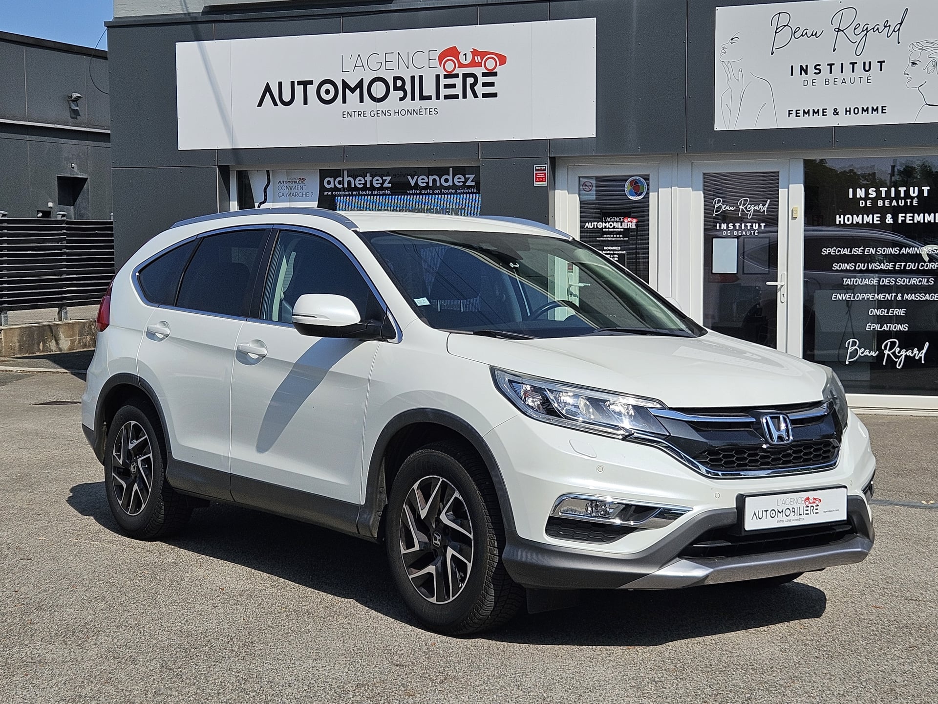 Honda CR-V 1.6 i D-TEC 120 cv Elegance Navi 2WD ( Radar Av / Ar / Caméra de recul - Lecteur CD - Sièges chauffants...) — 1