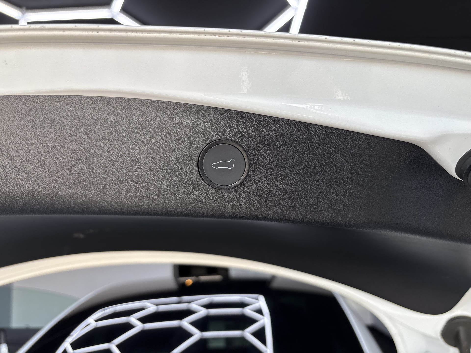 Tesla Model 3 Phase 2 STANDARD RANGE PLUS 325 Ch (239kW) - AUTOPILOT AMELIORE — 30