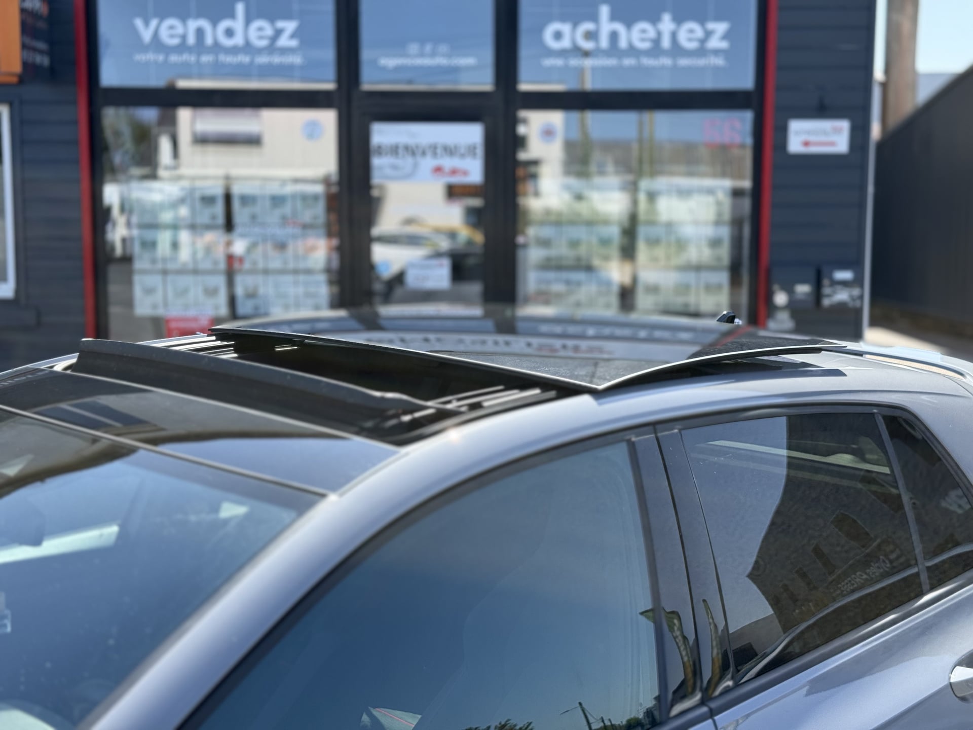 Volkswagen Golf 8 GTI 2.0 TSI 300 ch DGS7 CLUBSPORT (TO + CT vierge) — 2