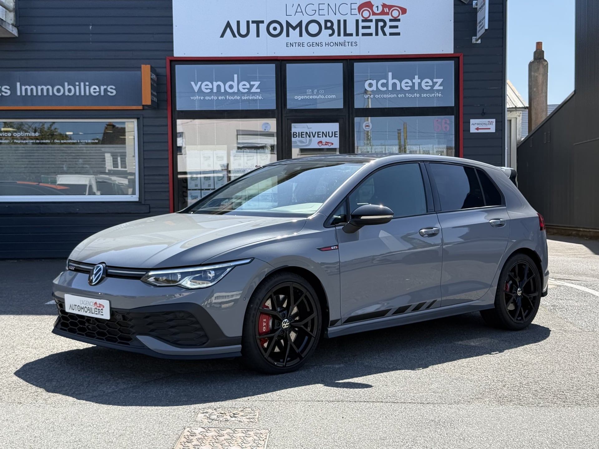 Volkswagen Golf 8 GTI 2.0 TSI 300 ch DGS7 CLUBSPORT (TO + CT vierge)