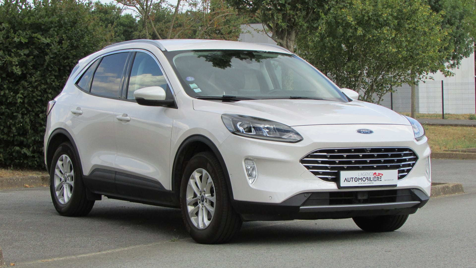Ford Kuga 2,5L DURATEC FHEV 190CH TITANIUM