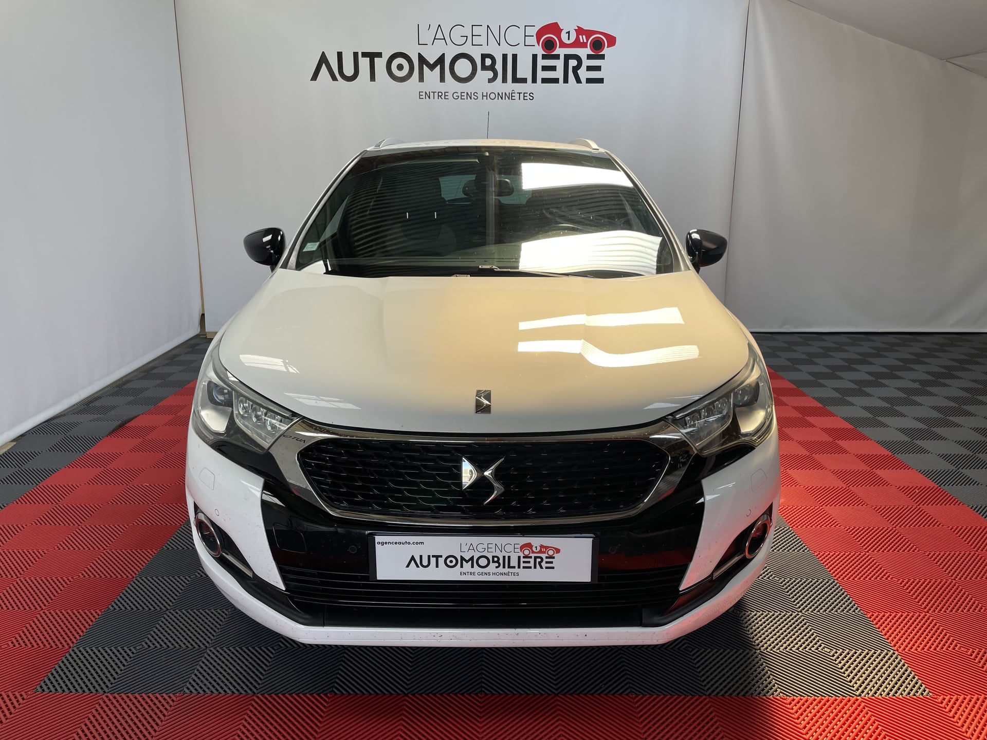 Citroen DS4 Crossback 1.6 BLUEHDI 120 CH EAT6 SPORT CHIC — 2
