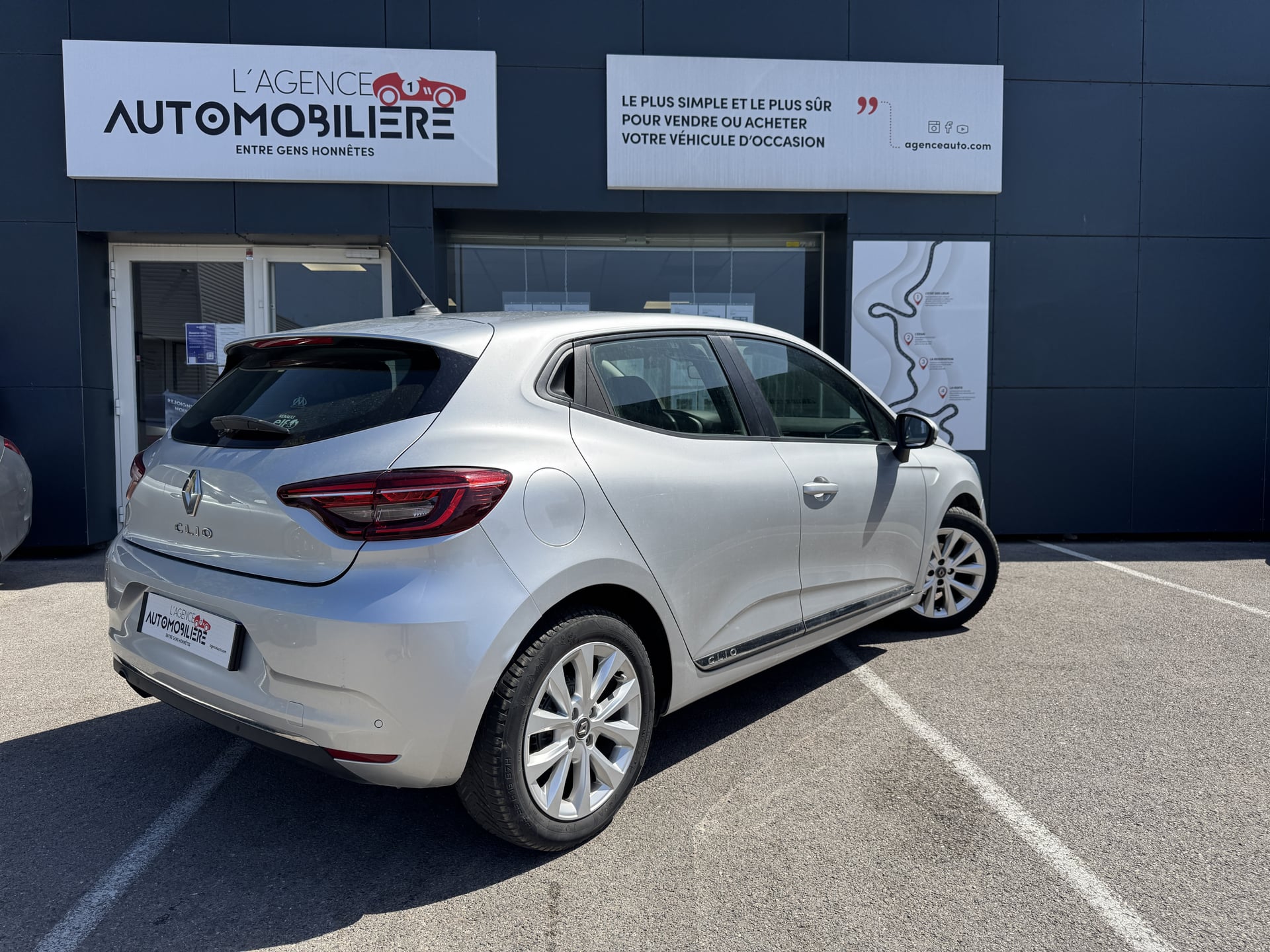 Renault Clio 1.0i TCE Zen 100ch — 2