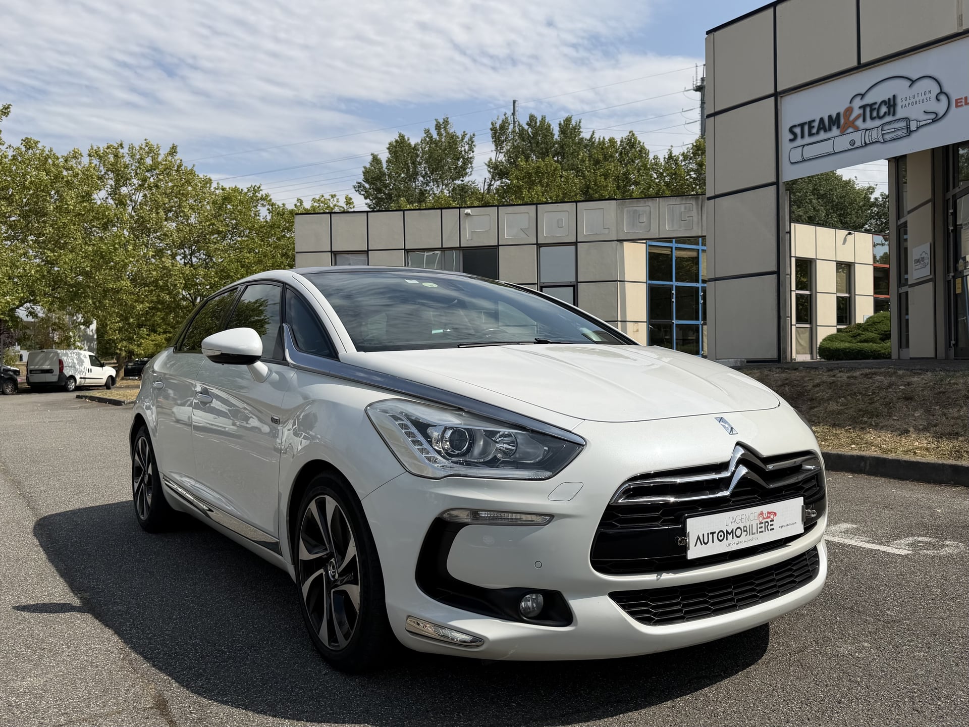 Citroen DS5 2.0 HDI 200H 165CH SPORT CHIC Hybrid 4x4 - Courroie de distribution à jour