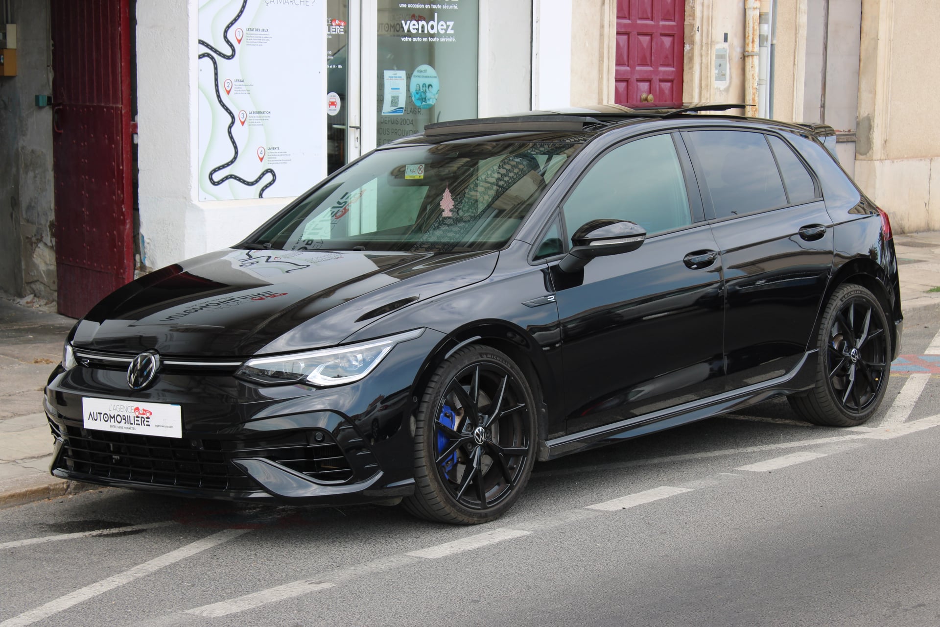Volkswagen Golf 8R 2.0 TSI 320 4MOTION DSG BVA ( Toit ouvrant, sièges chauffants, Carplay ... ) — 1