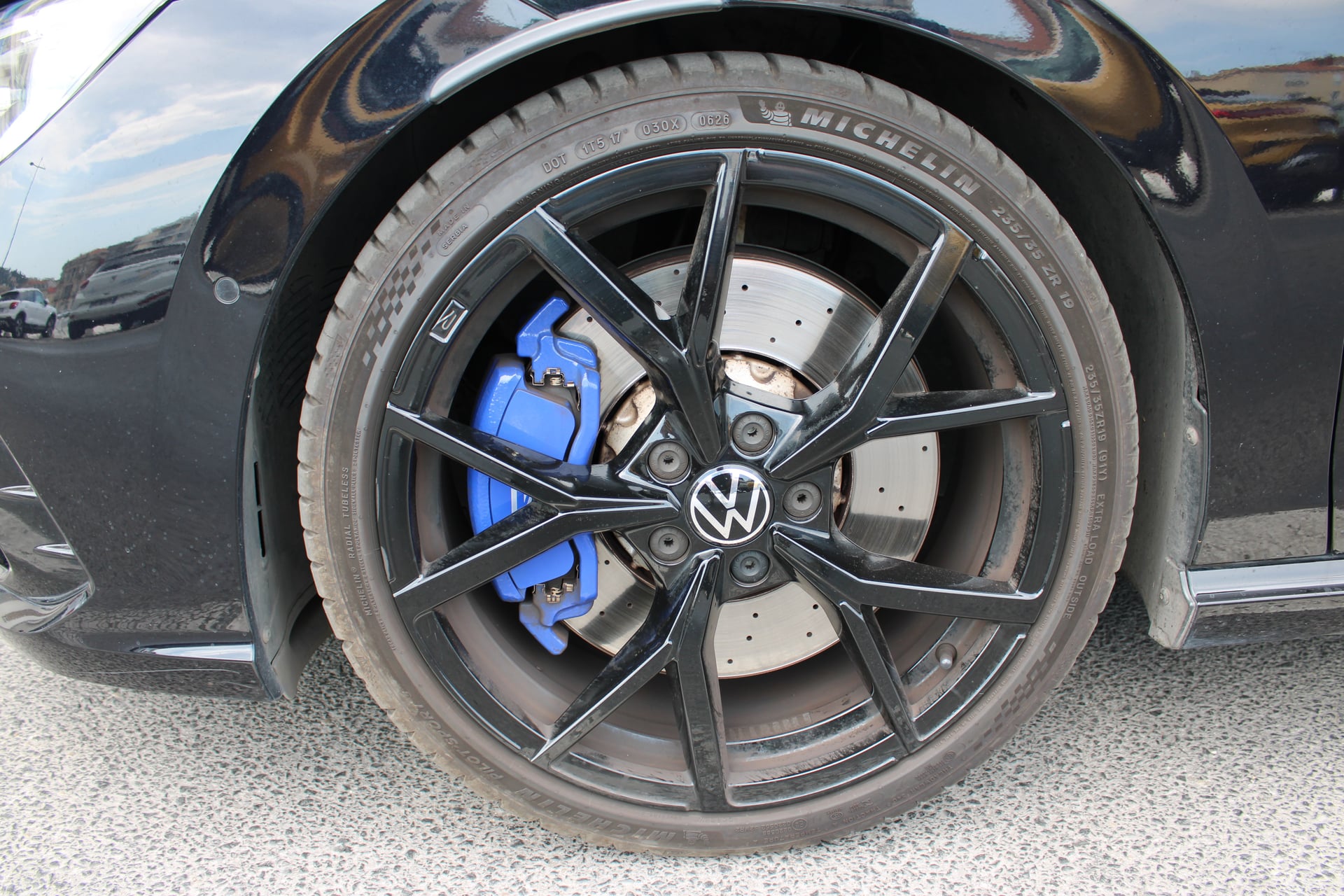 Volkswagen Golf 8R 2.0 TSI 320 4MOTION DSG BVA ( Toit ouvrant, sièges chauffants, Carplay ... ) — 29