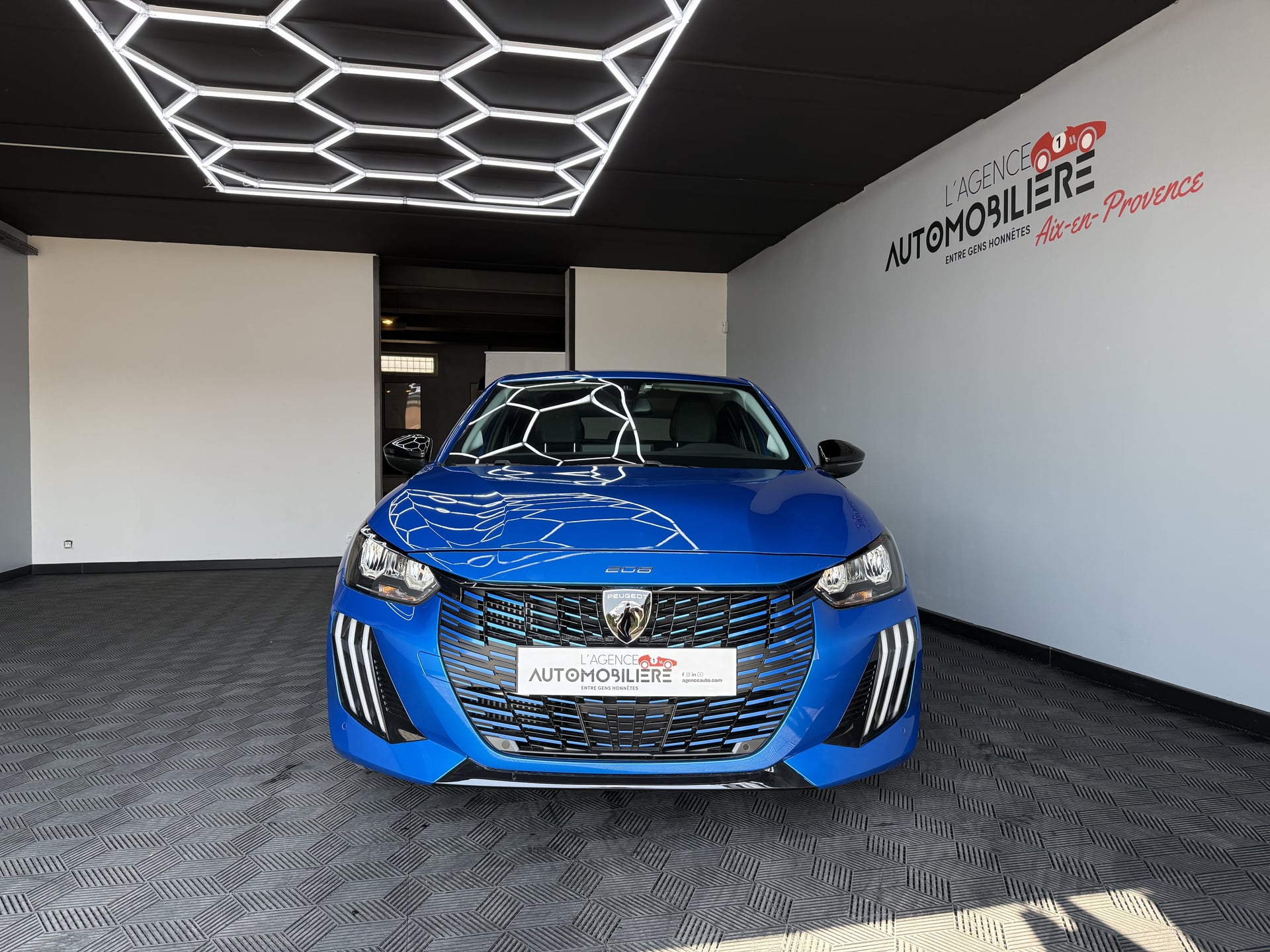 Peugeot 208 E-DSC6 1.2 HYBRID ALLURE 100 Ch — 2