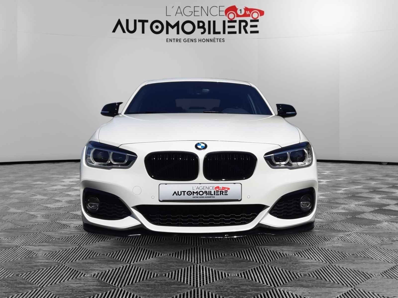 BMW Série 1 120i Pack M 2.0i 184Ch Boite ZF8/ Garantie 12 Mois — 2