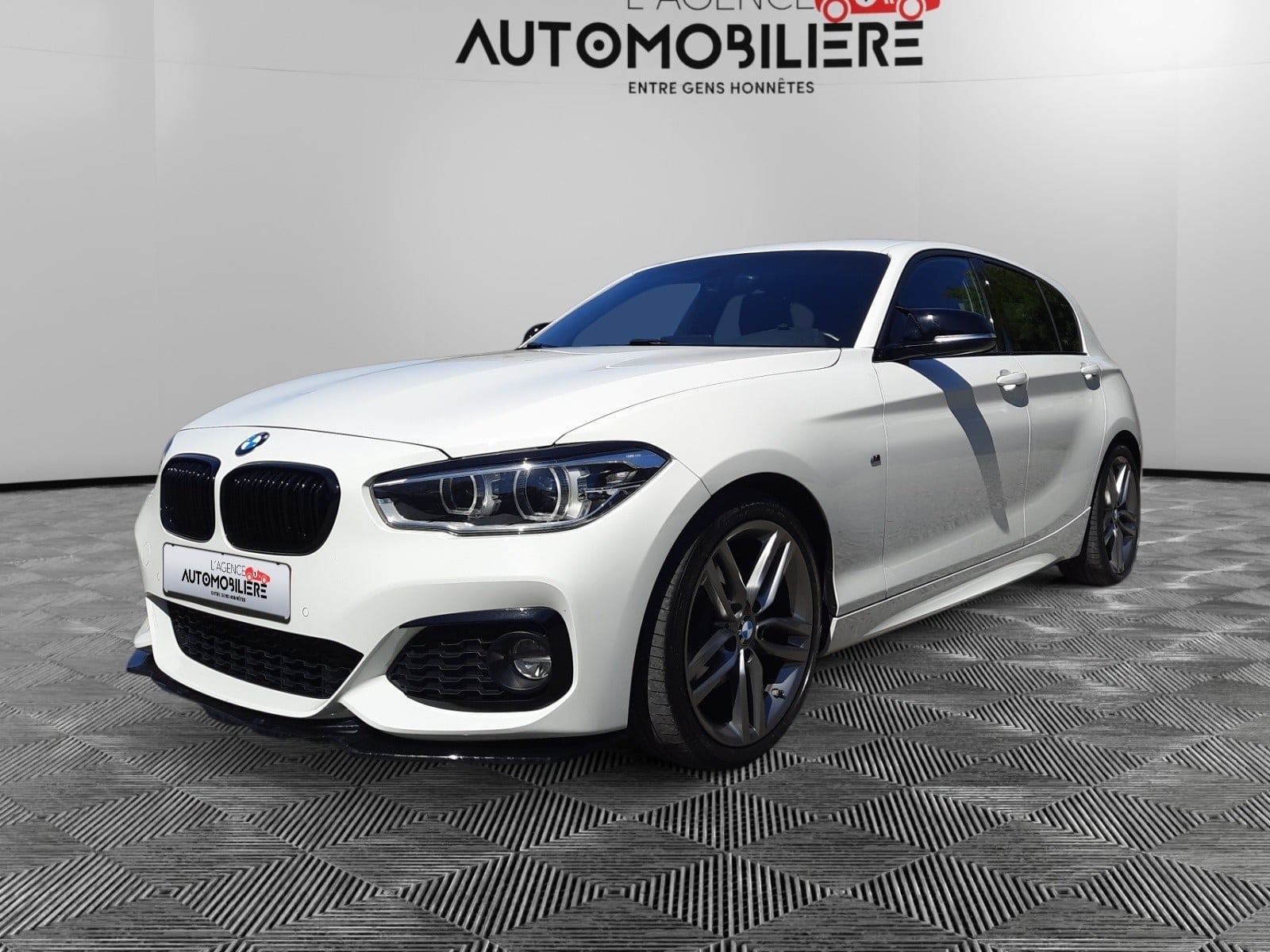 BMW Série 1 120i Pack M 2.0i 184Ch Boite ZF8/ Garantie 12 Mois