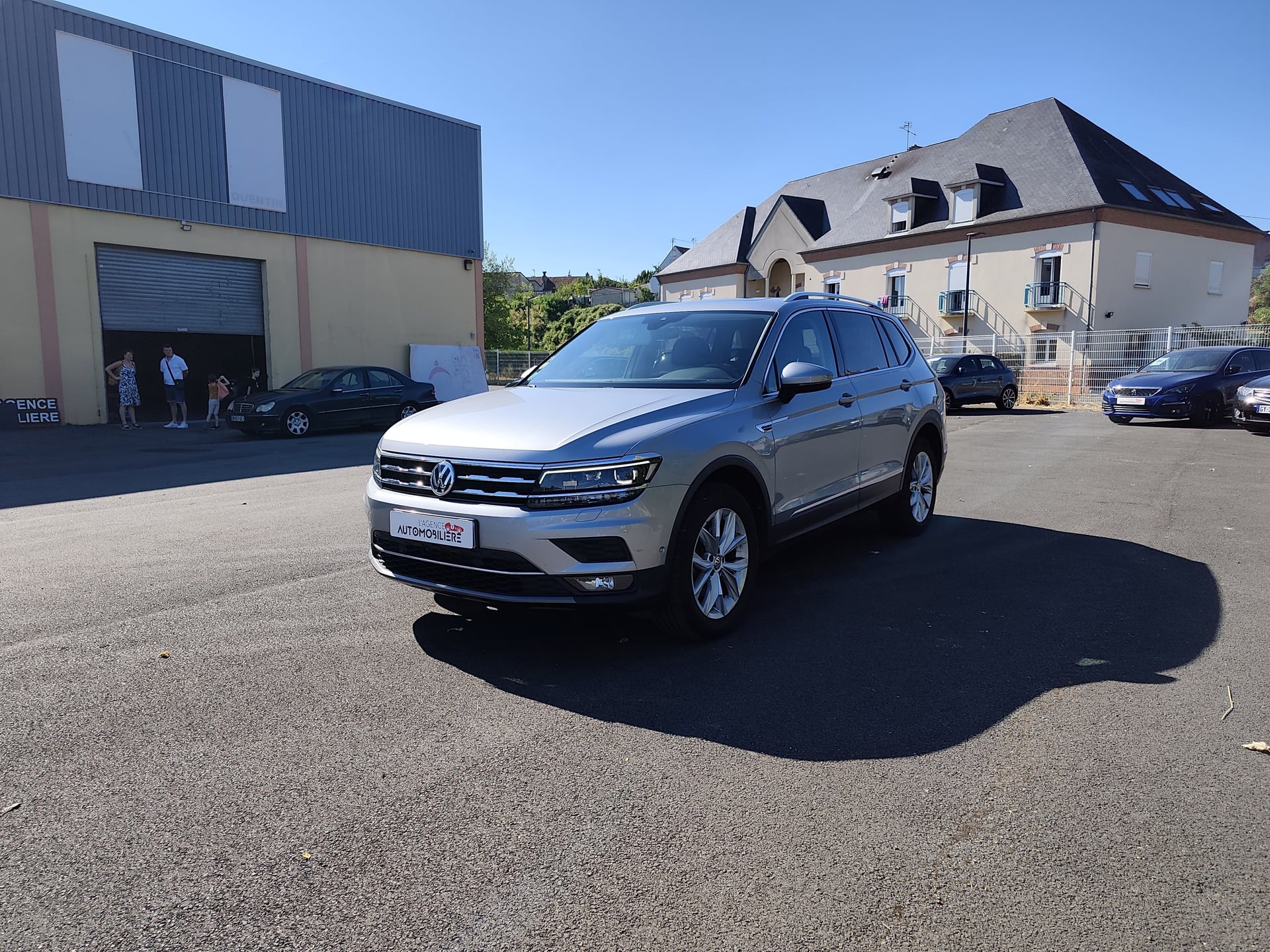 Volkswagen Tiguan Allspace 2.0 TDI 150ch Carat DSG7 - toit panoramique ouvrant - carplay - caméra de recul - 7 places - Full entretien