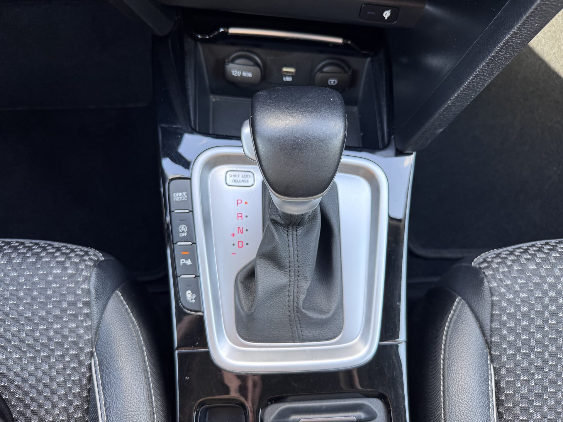 Kia Xceed 1.6 136 ch MHEV BVA7 URBAN EDITION (CT VIERGE) — 2